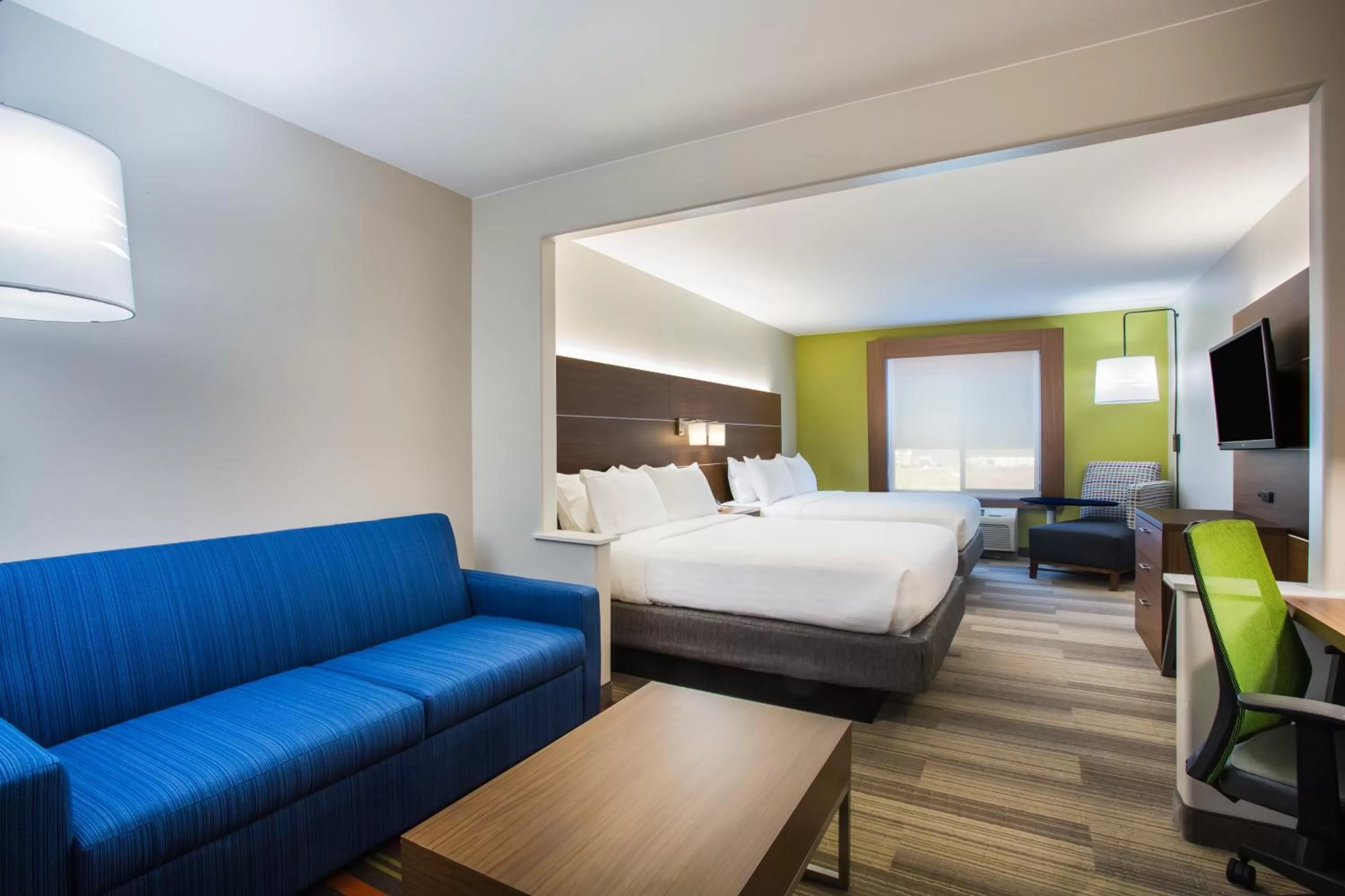 Photo of the whole room, Bed in Holiday Inn Express Hotel & Suites Cedar City by IHG