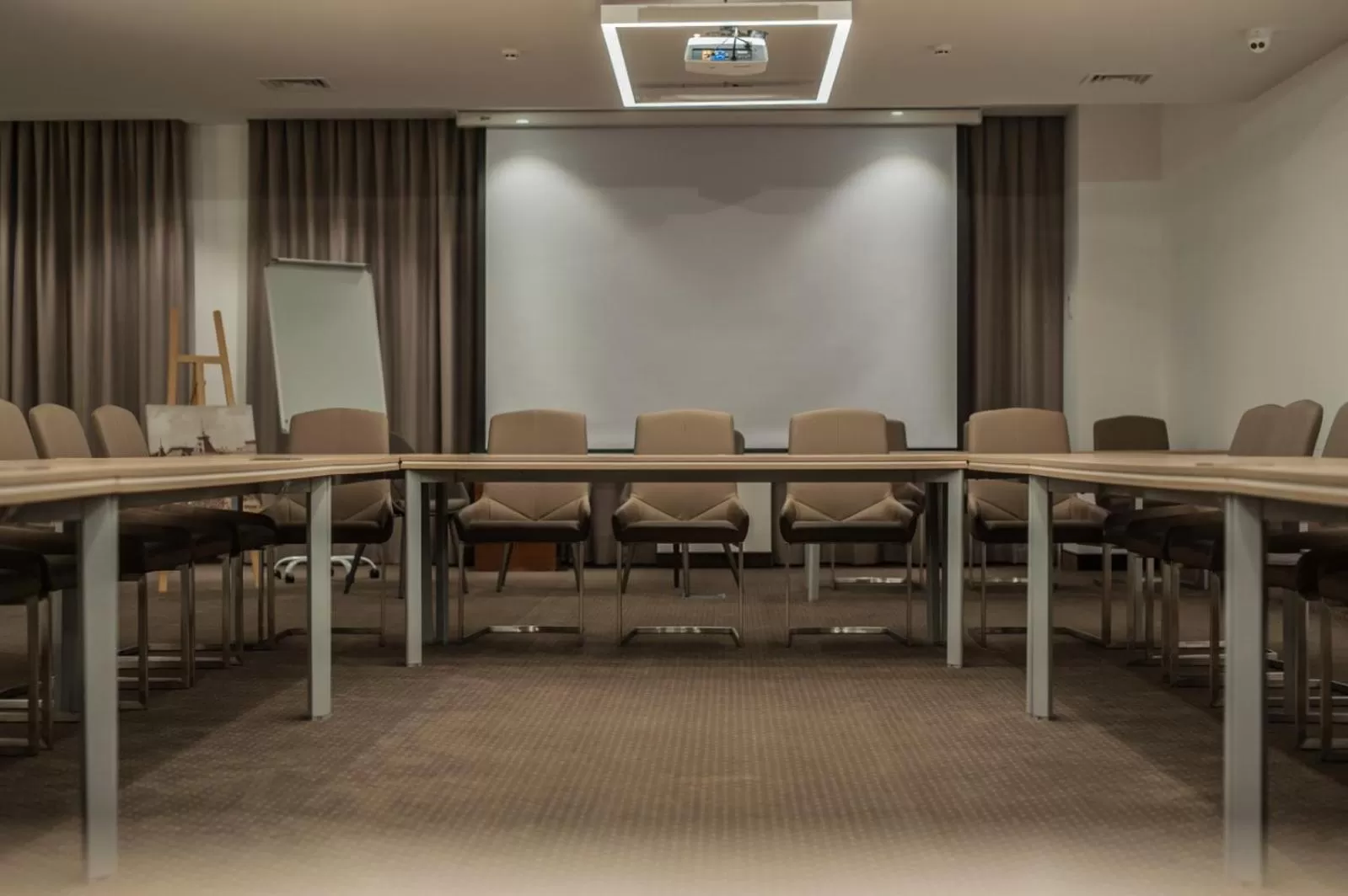 Business facilities in Bernardazzi Grand Hotel