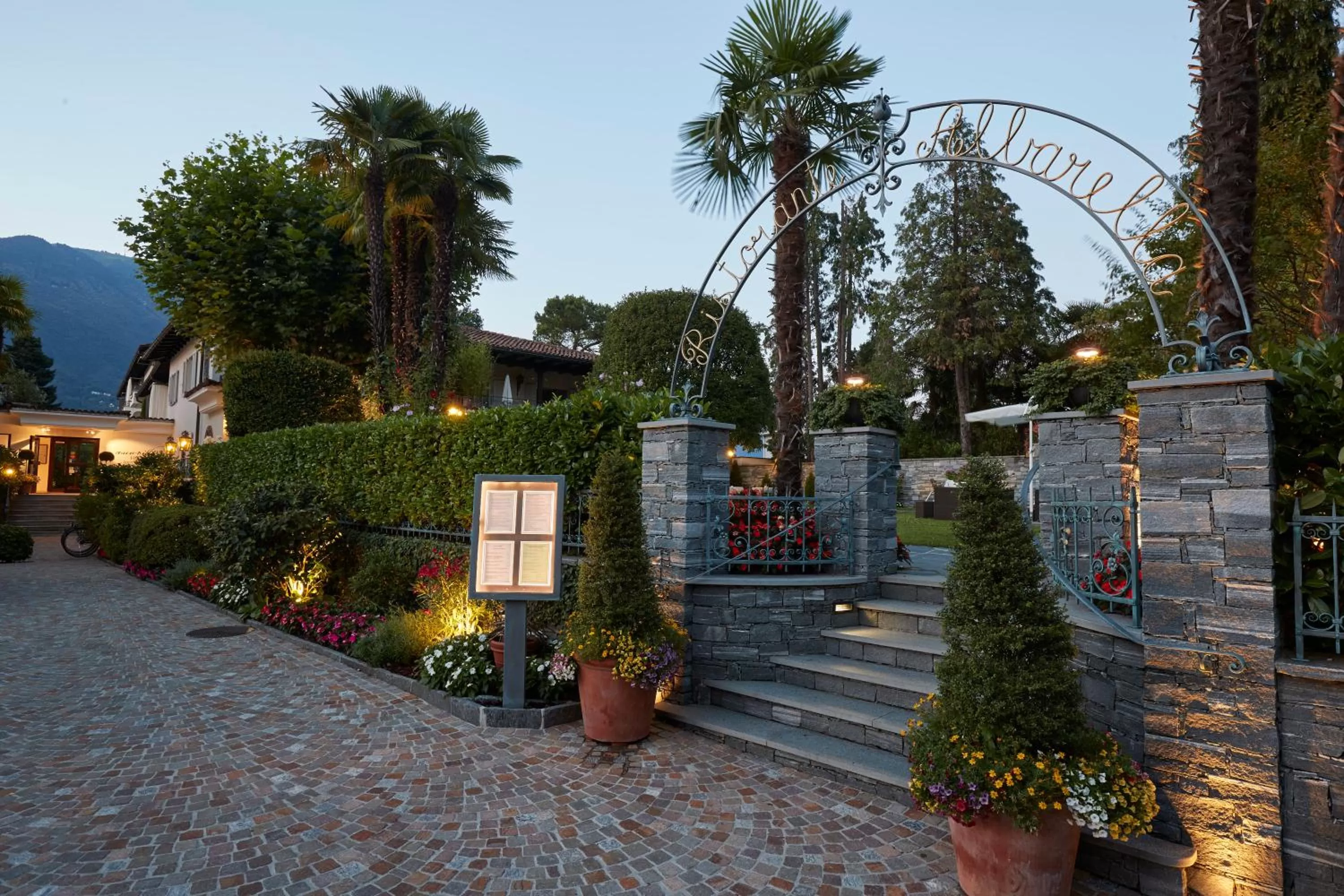 Restaurant/places to eat in Hotel Ascovilla Charming Hideway