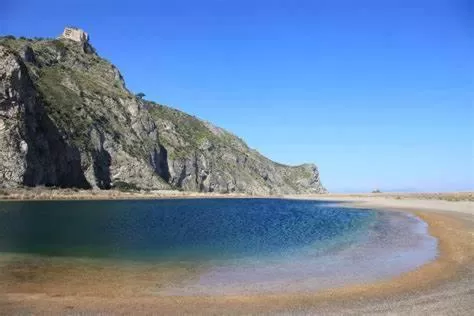 Beach in ESPERIA B&B