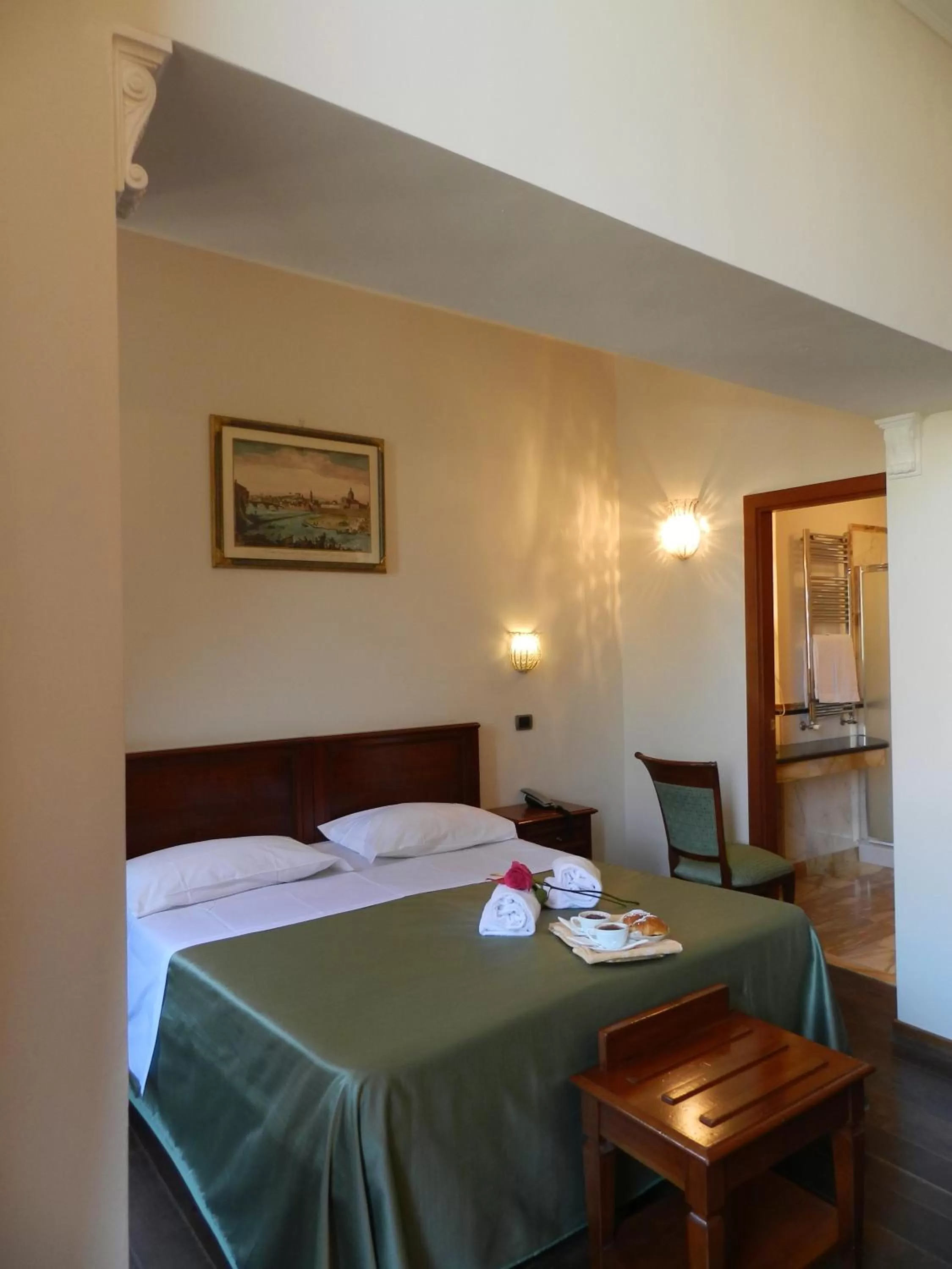 Bed in Domus Florentiae Hotel