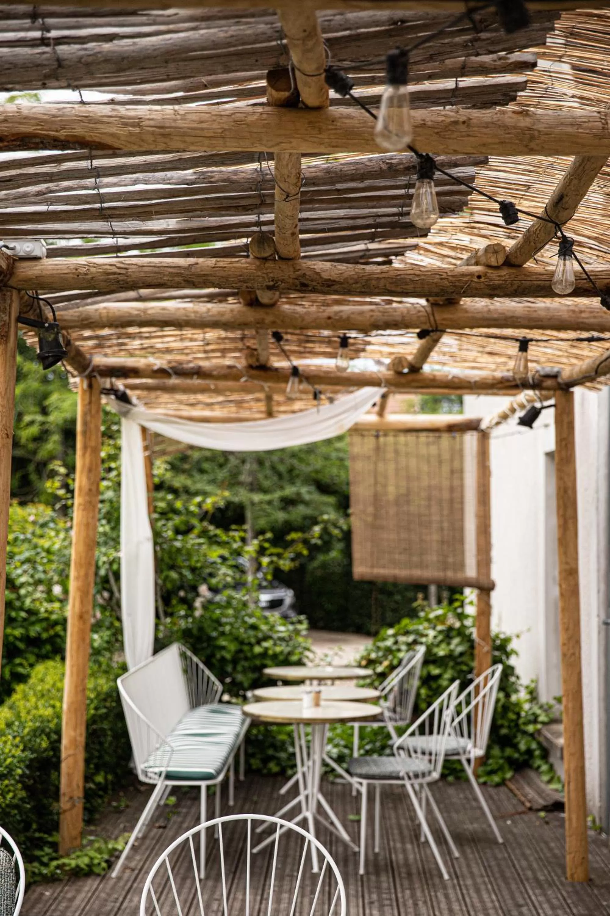 Restaurant/places to eat in Domaine de Bellevue, The Originals Relais