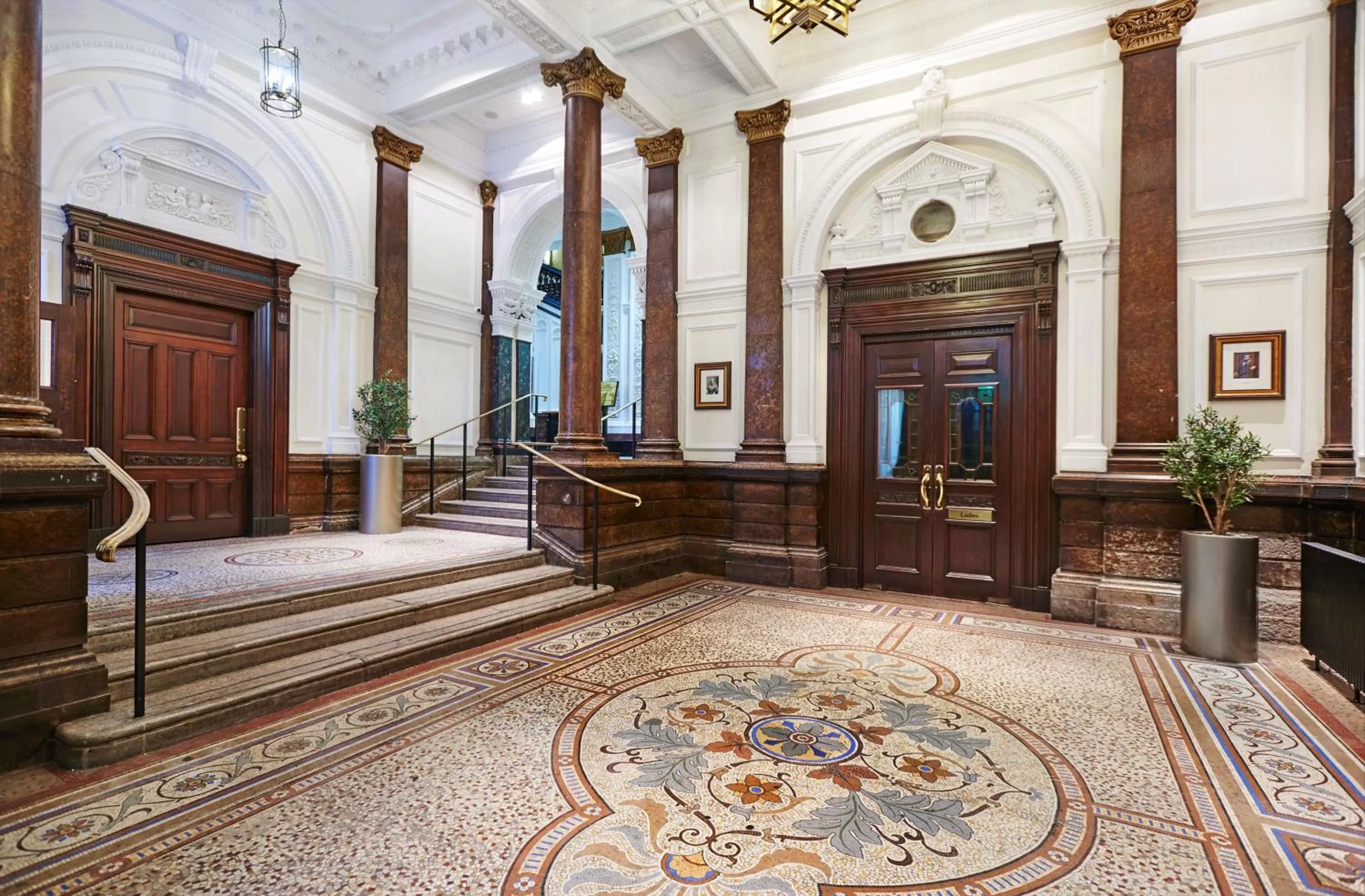 Meeting/conference room in DoubleTree by Hilton Hotel & Spa Liverpool