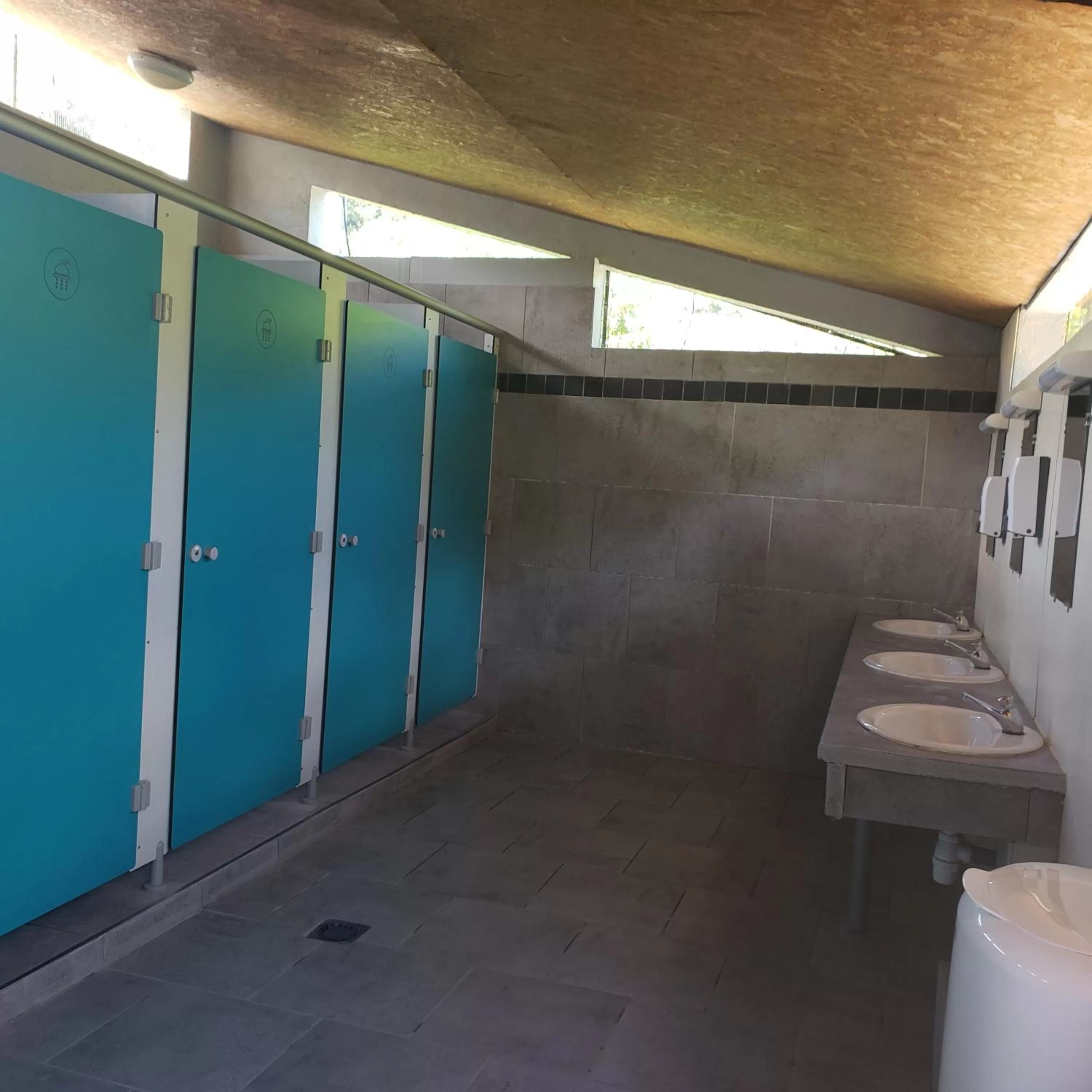 Bathroom in Le Moulin D'onclaire Camping et chambres d'hôtes