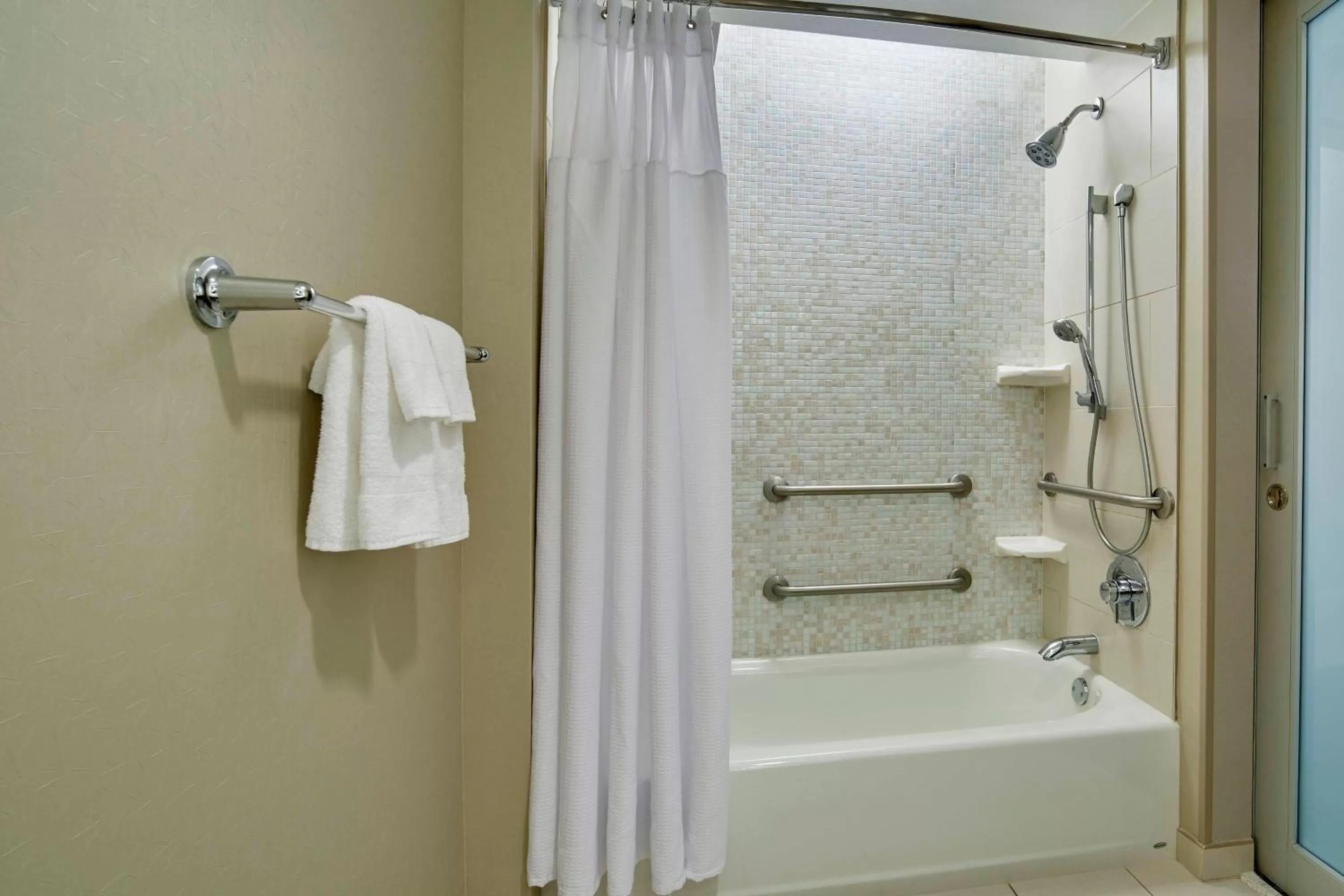 Bathroom in SpringHill Suites by Marriott Las Vegas Convention Center