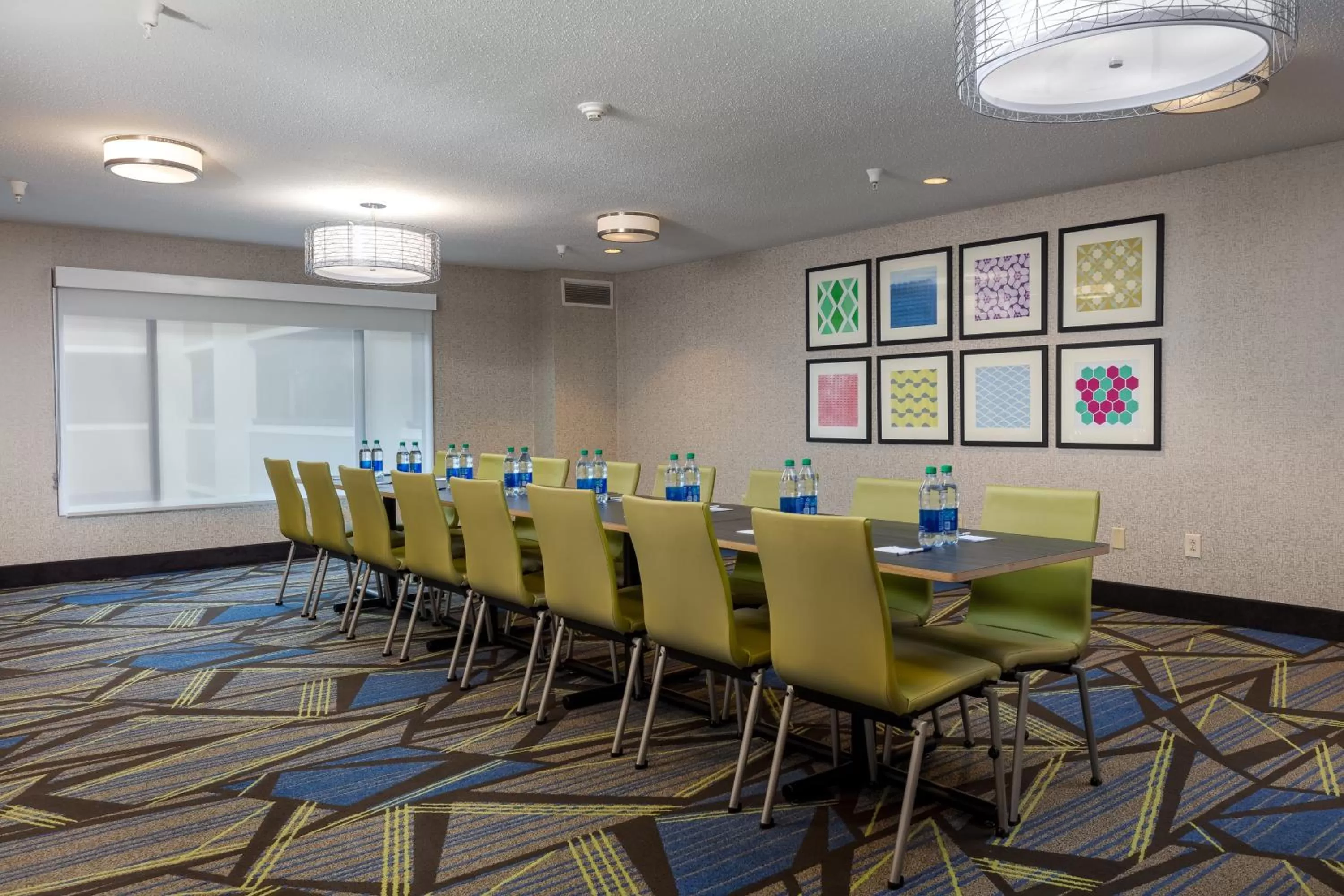 Meeting/conference room in Holiday Inn Express & Suites Milton East I-10 by IHG