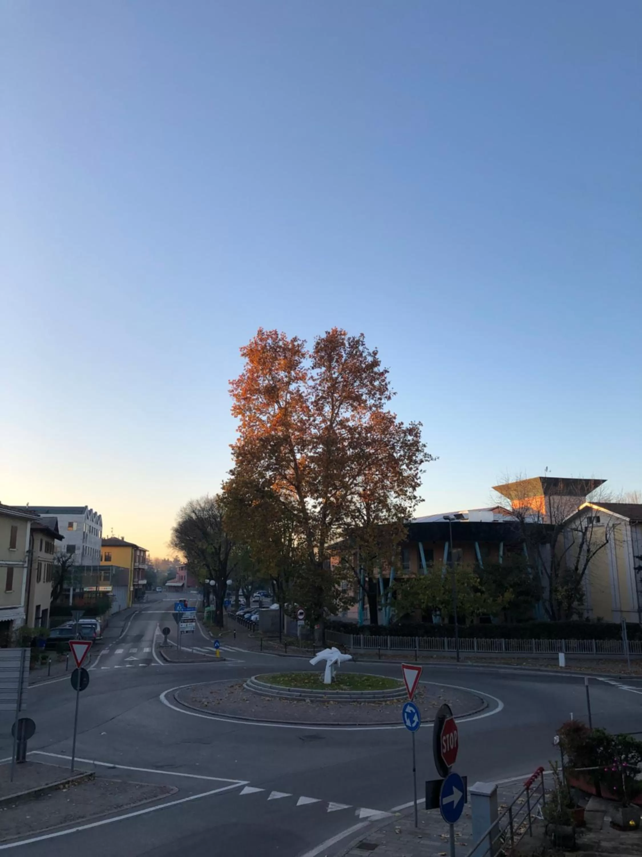 View (from property/room) in MentoreR&B