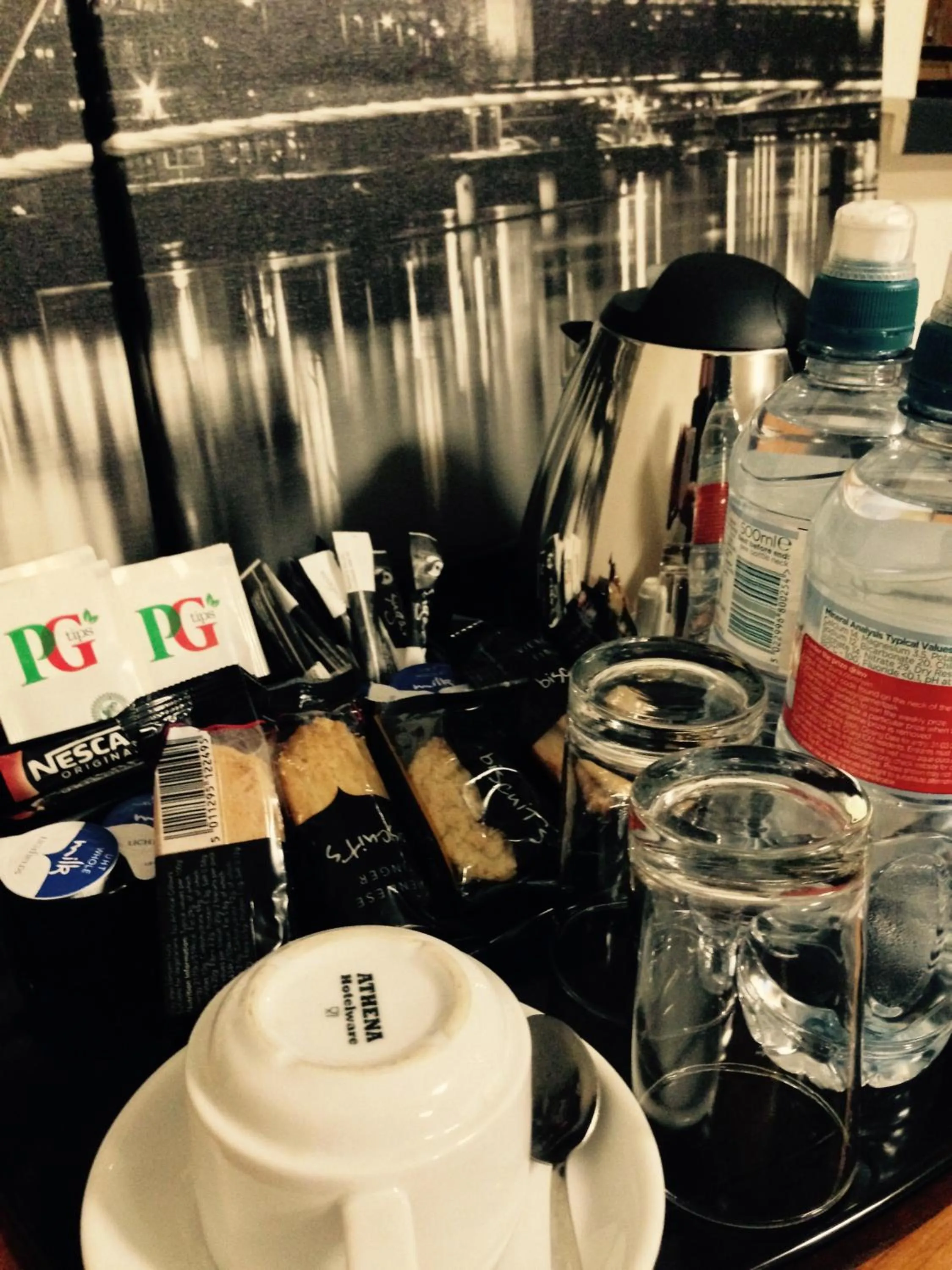 Coffee/tea facilities in Grainger Hotel