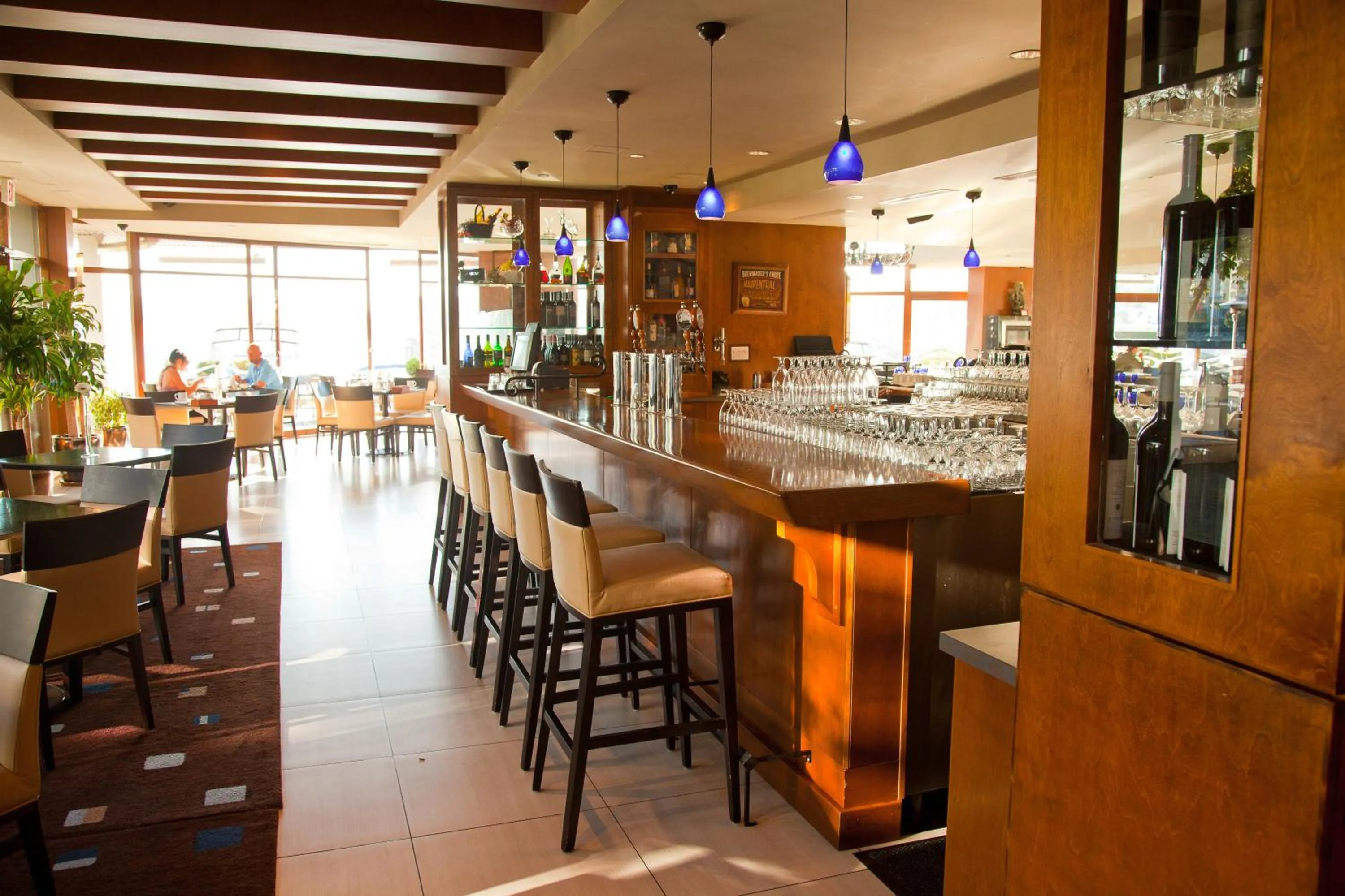 Restaurant/places to eat in Granville Island Hotel