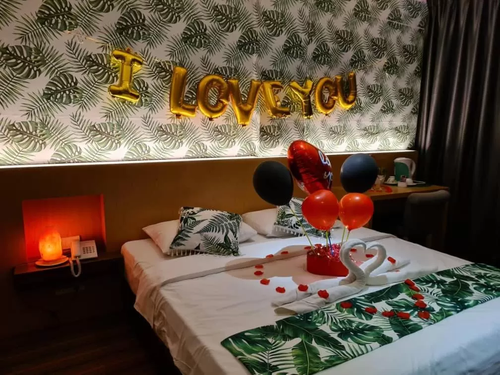 Grandeur Hotel And Spa