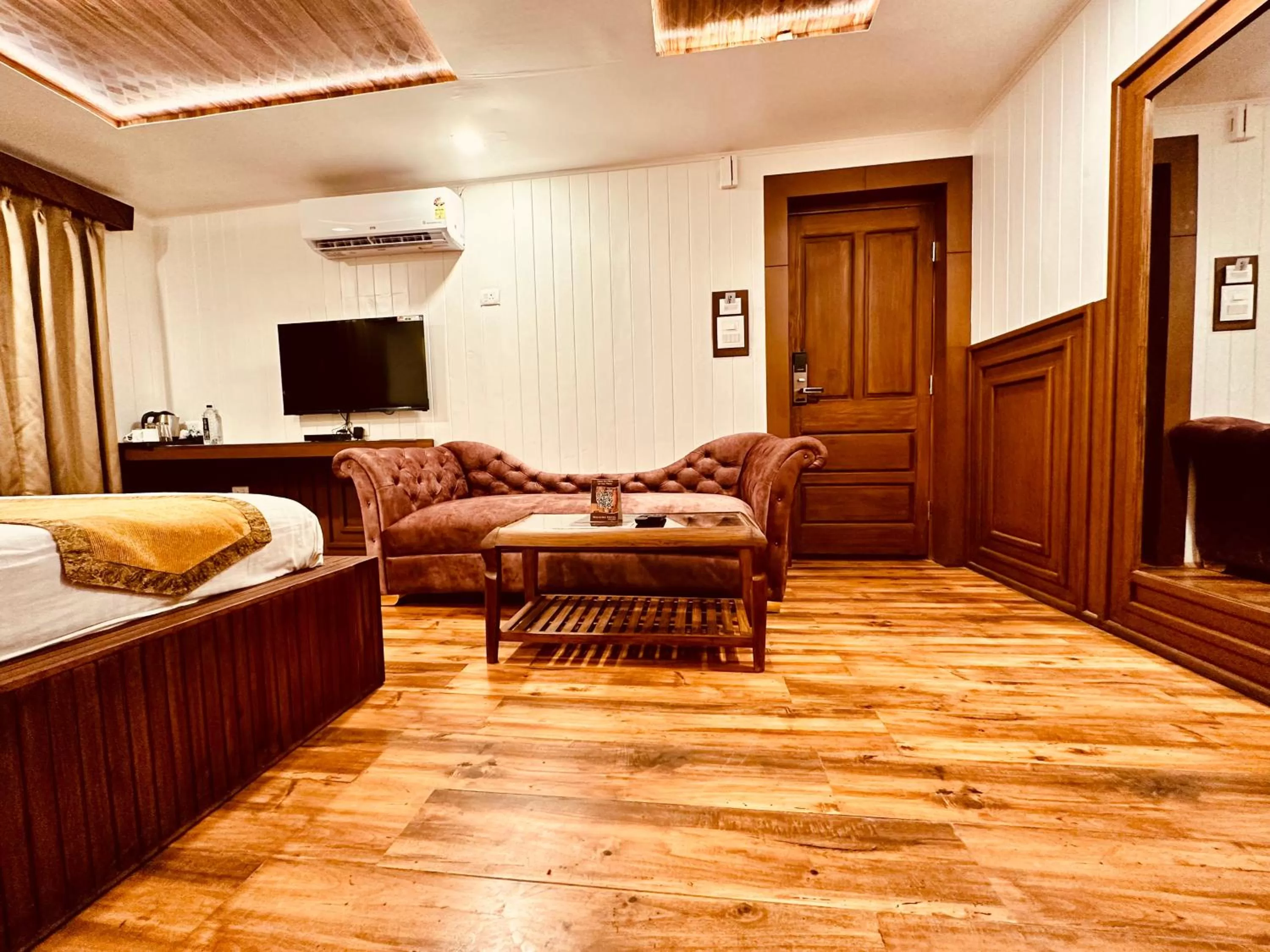 Bedroom in Walisons Hotel