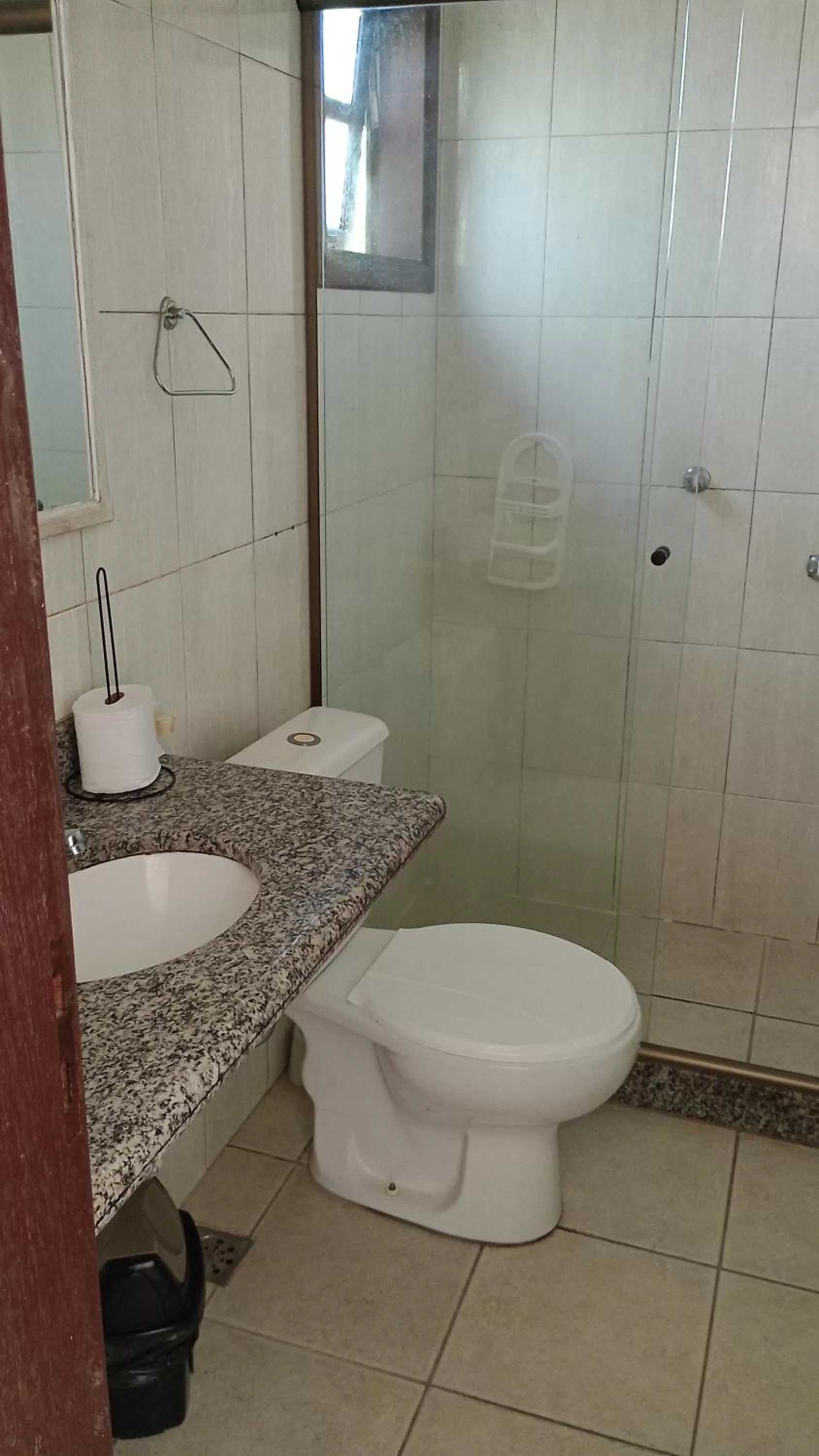 Toilet, Bathroom in Hibiscos Pousada