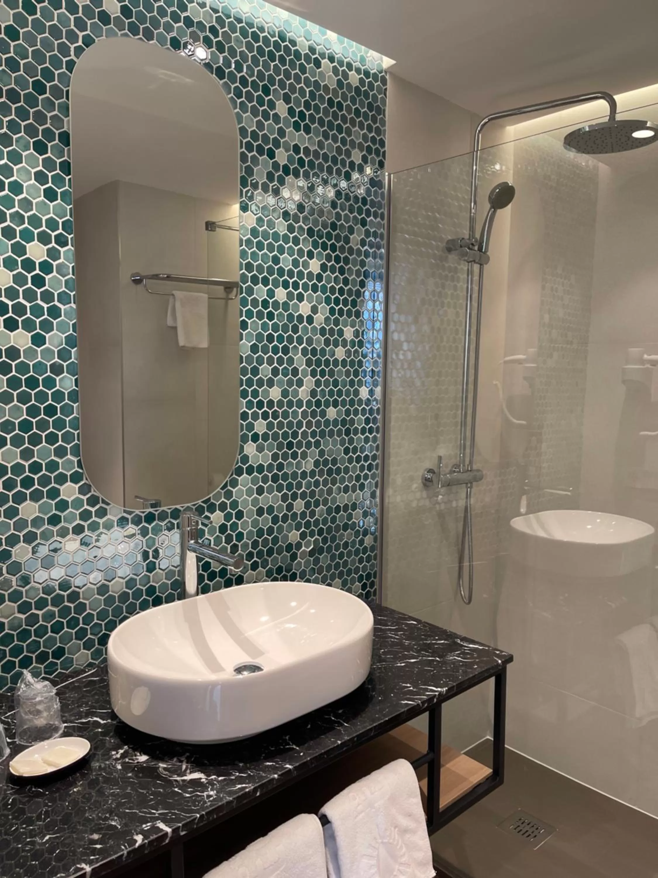 Bathroom in Hotel Torá