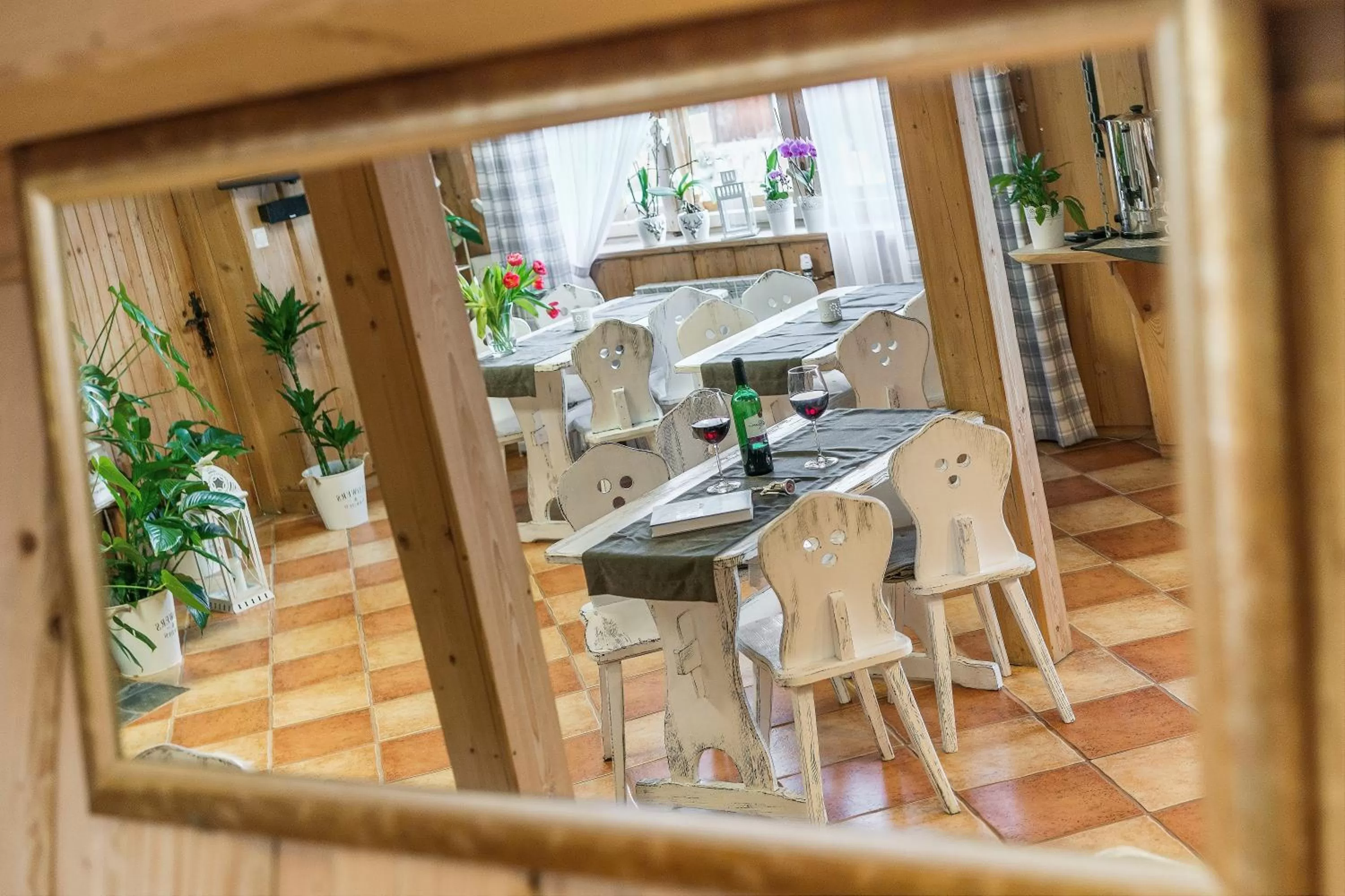Dining area in Pokoje Gościnne U Małgorzaty Jacuzzi & Sauna
