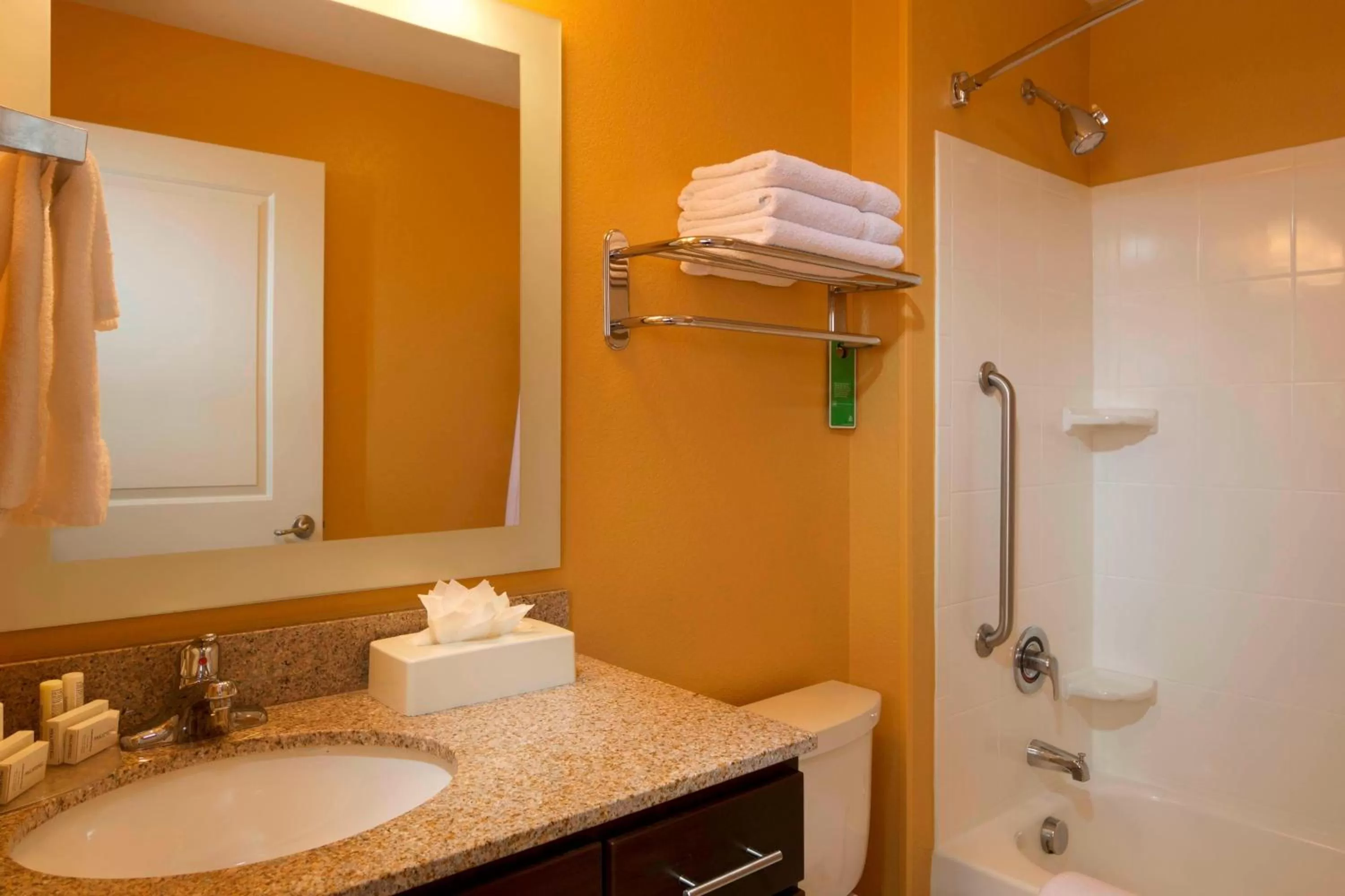 Bathroom in TownePlace Suites by Marriott Jacksonville