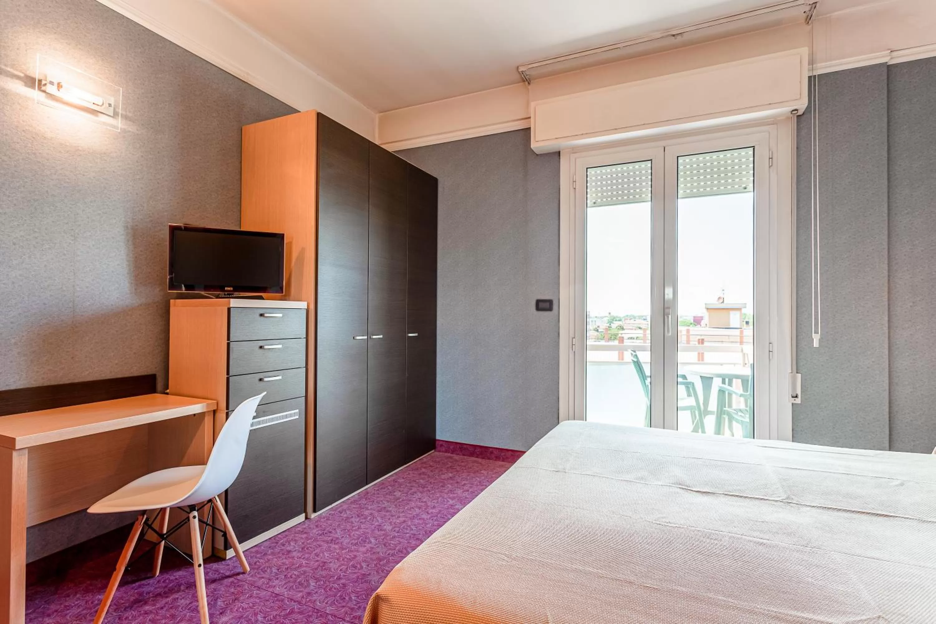 Bedroom, Bed in Residence & Suites