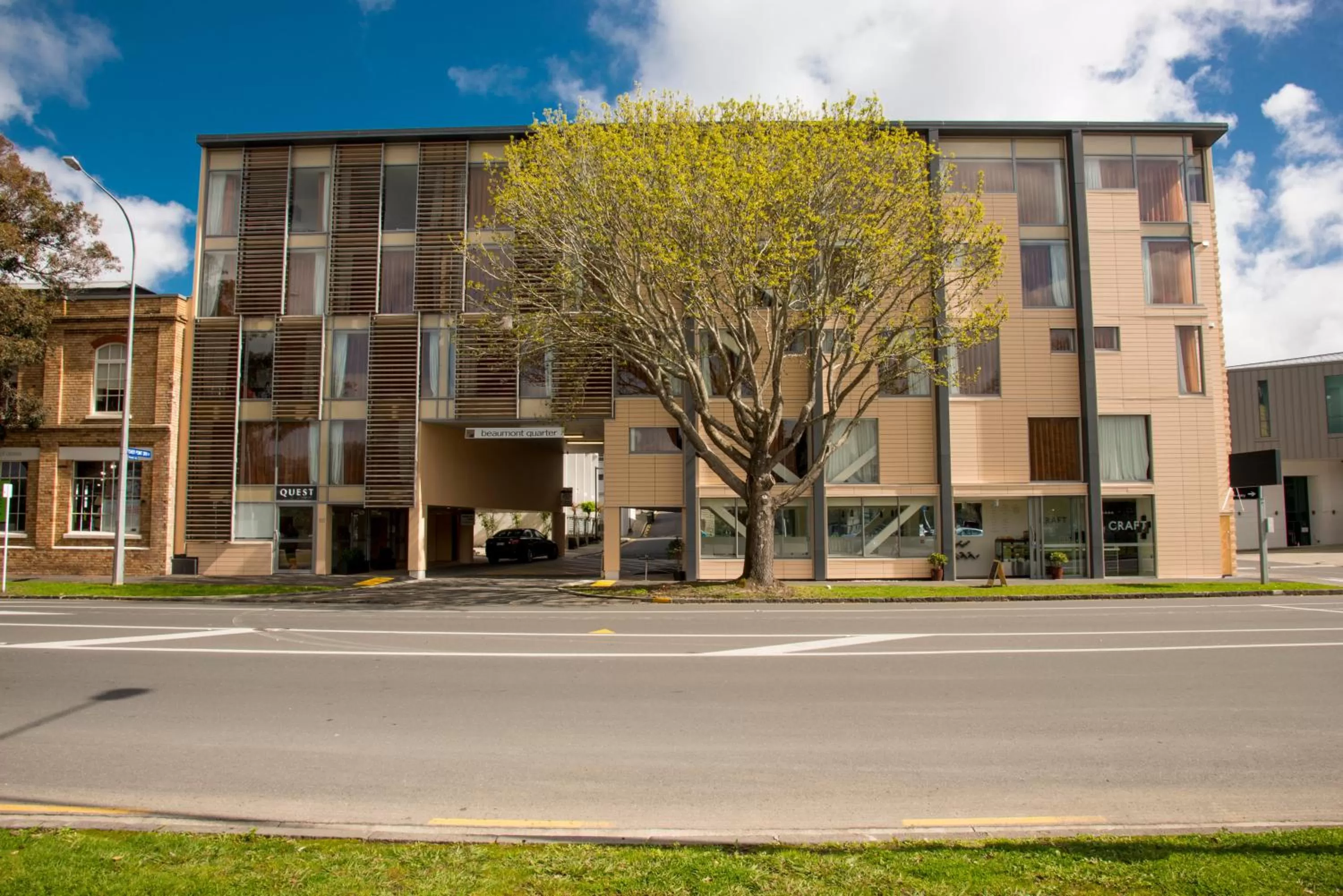 Facade/entrance in Quest on Beaumont