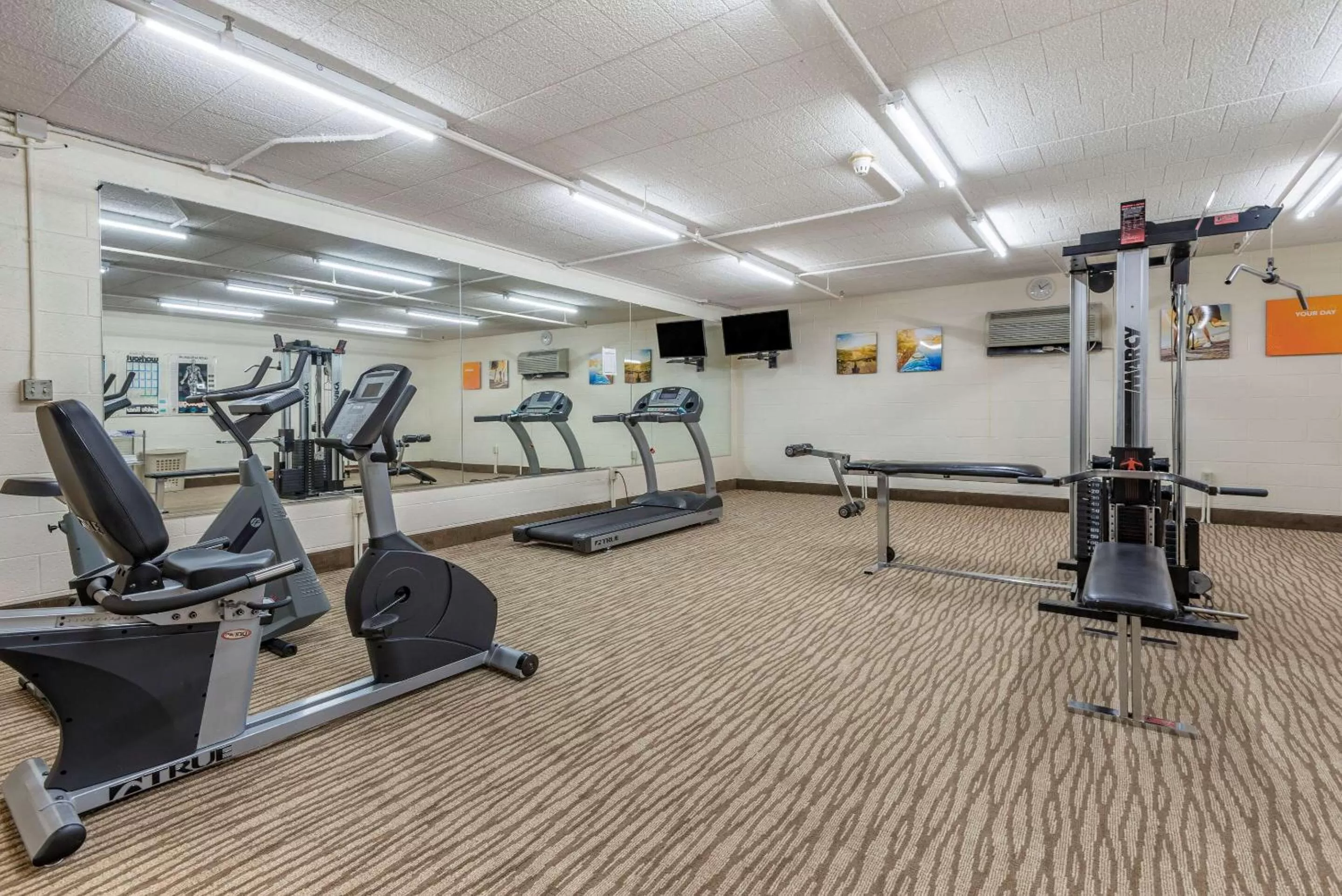 Fitness centre/facilities in Comfort Inn West Hazleton