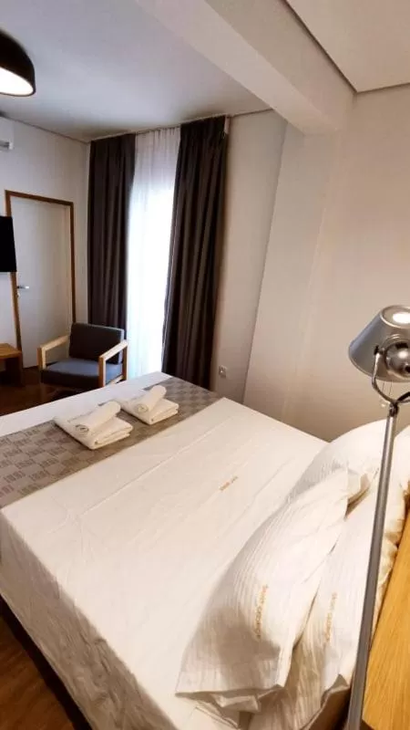 TV and multimedia, Bed in Saint George Boutique Rooms