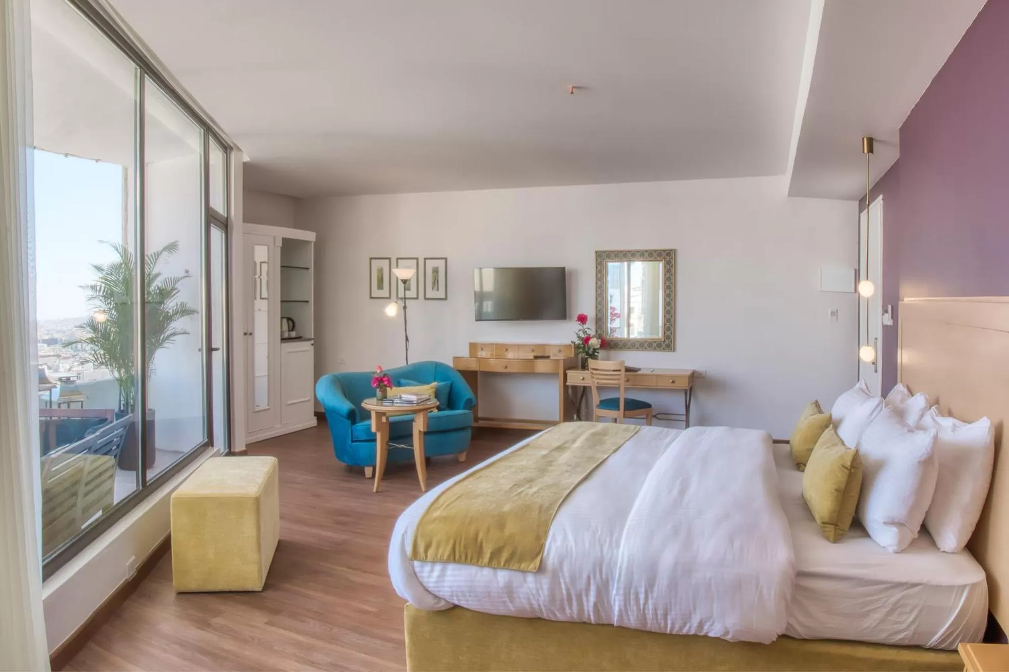 Bedroom, Bed in The Liwan Hotel