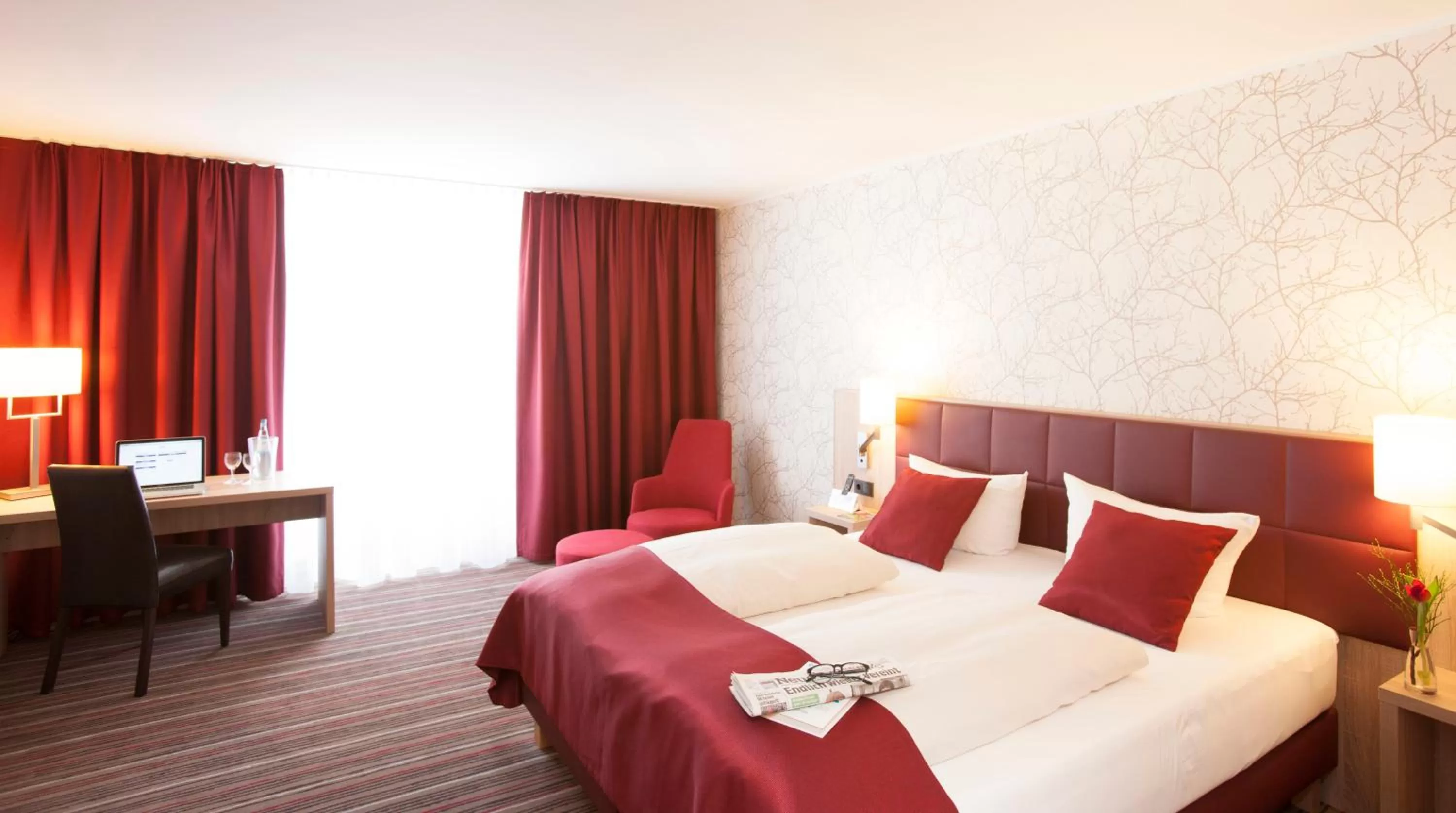 Photo of the whole room, Bed in Fora Hotel Hannover by Mercure
