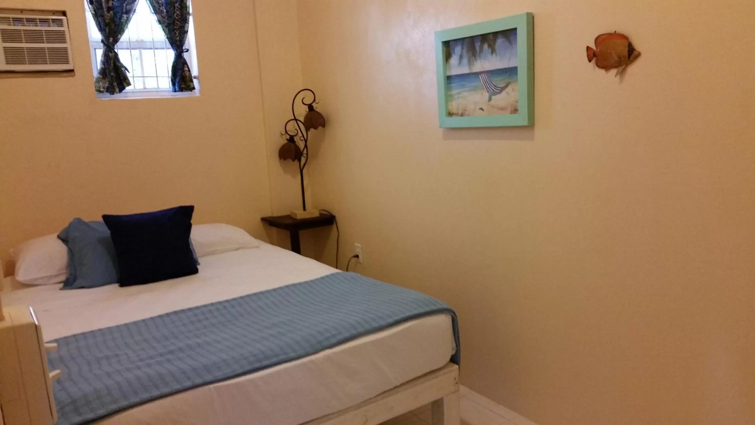 Bed in Barefoot Beach Belize