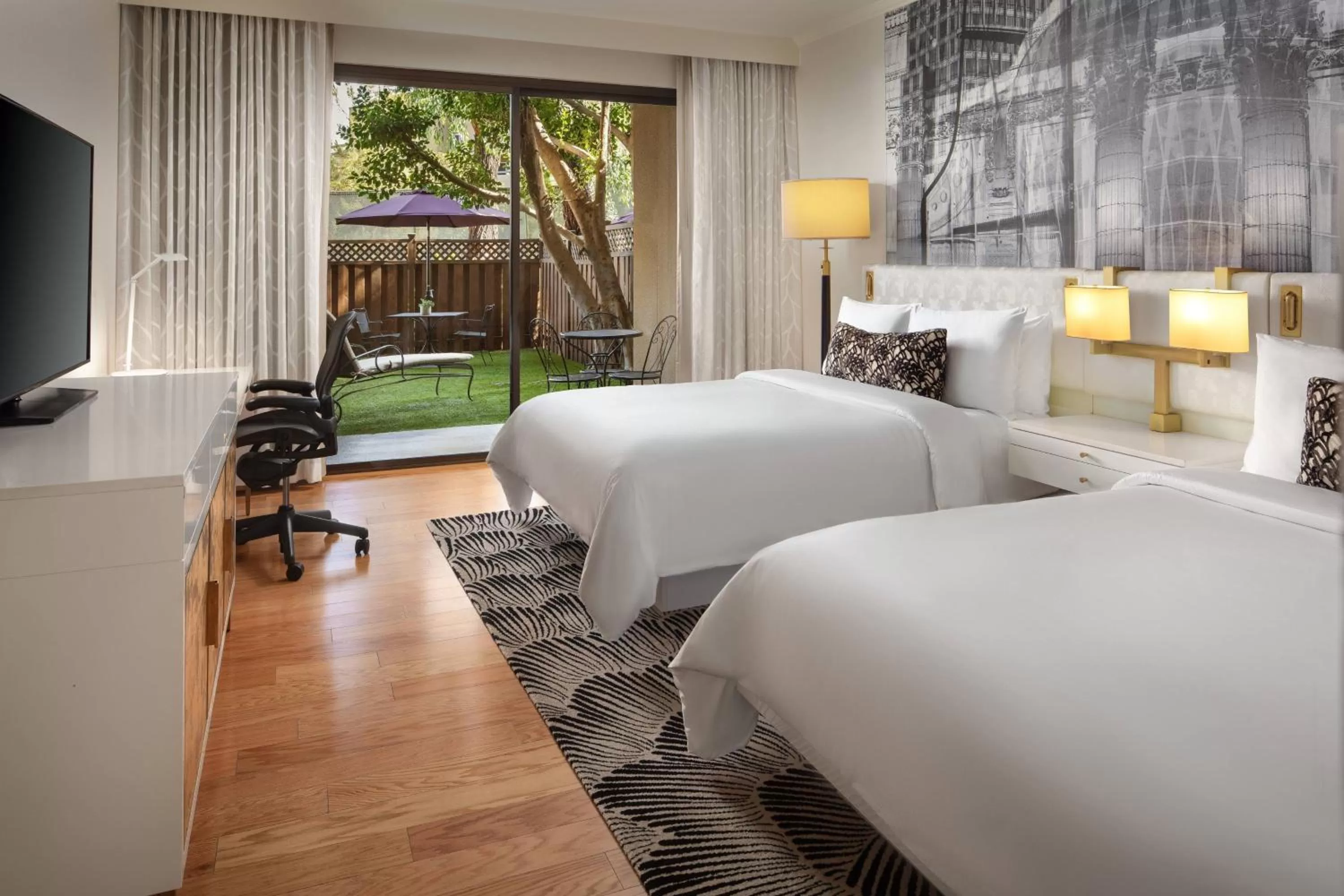 Photo of the whole room, Bed in Avenue of the Arts Costa Mesa, a Tribute Portfolio Hotel