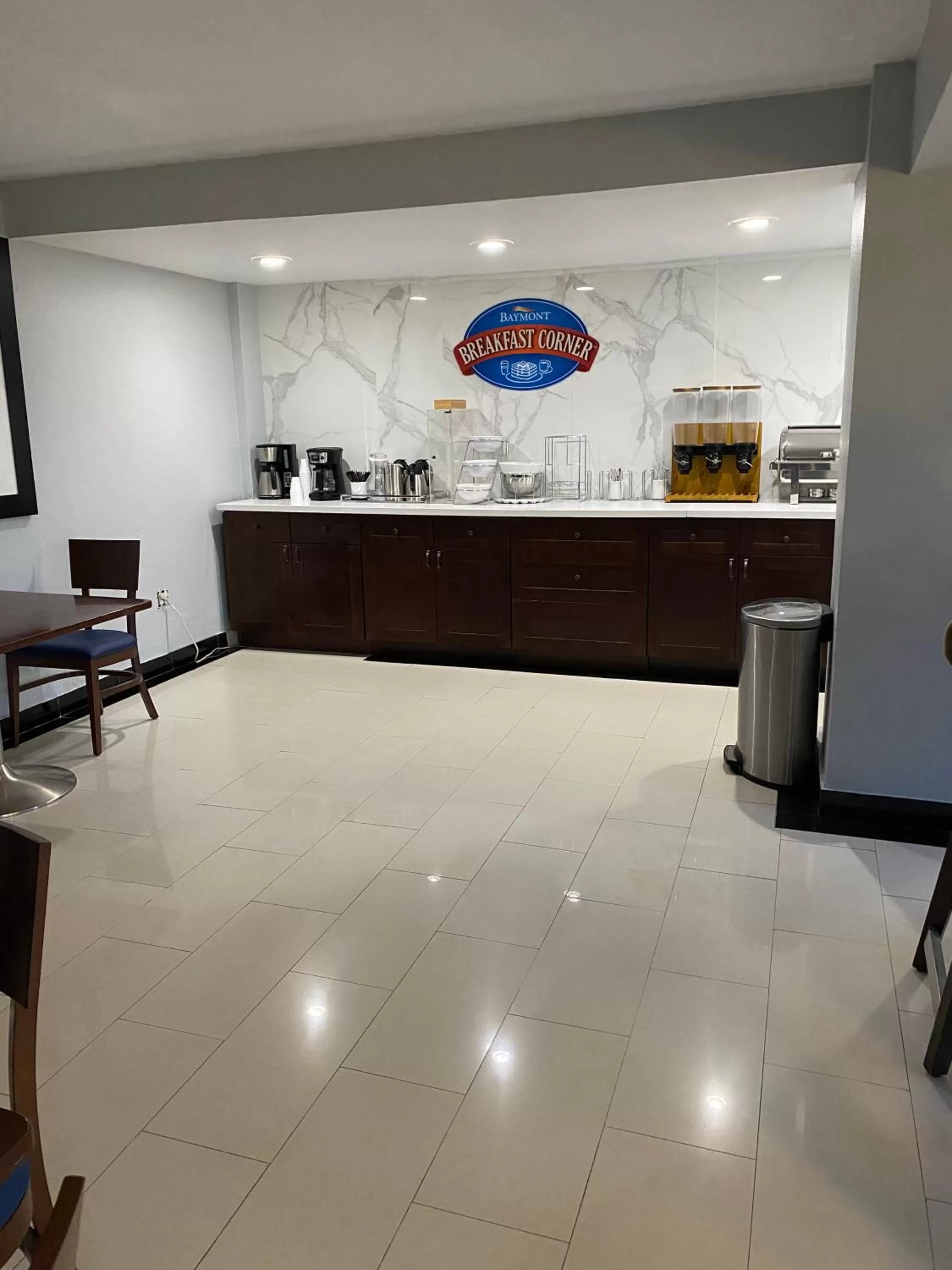 Breakfast in Baymont Inn by Wyndham Odessa University Area