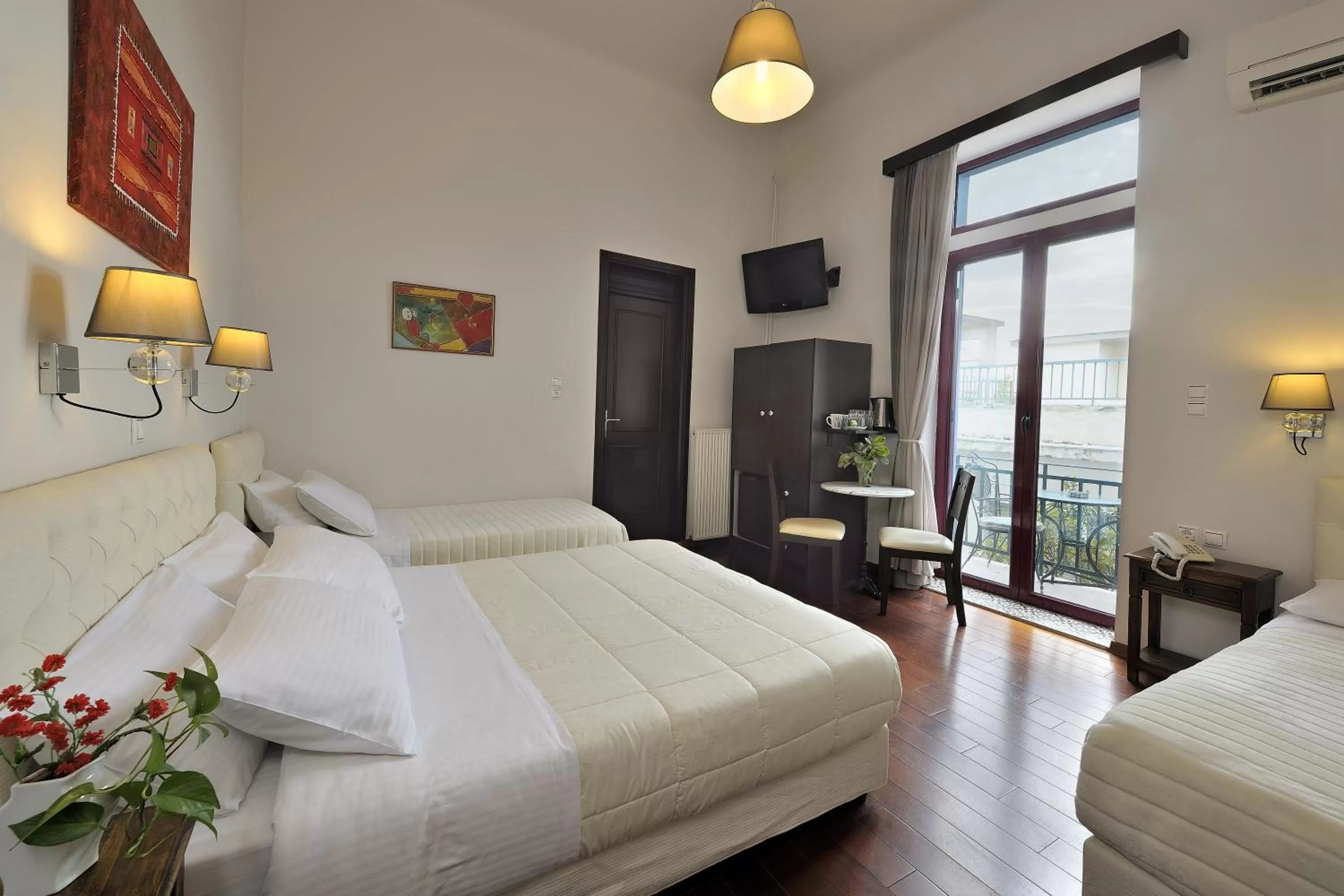 Photo of the whole room, Bed in Dryades & Orion Hotel