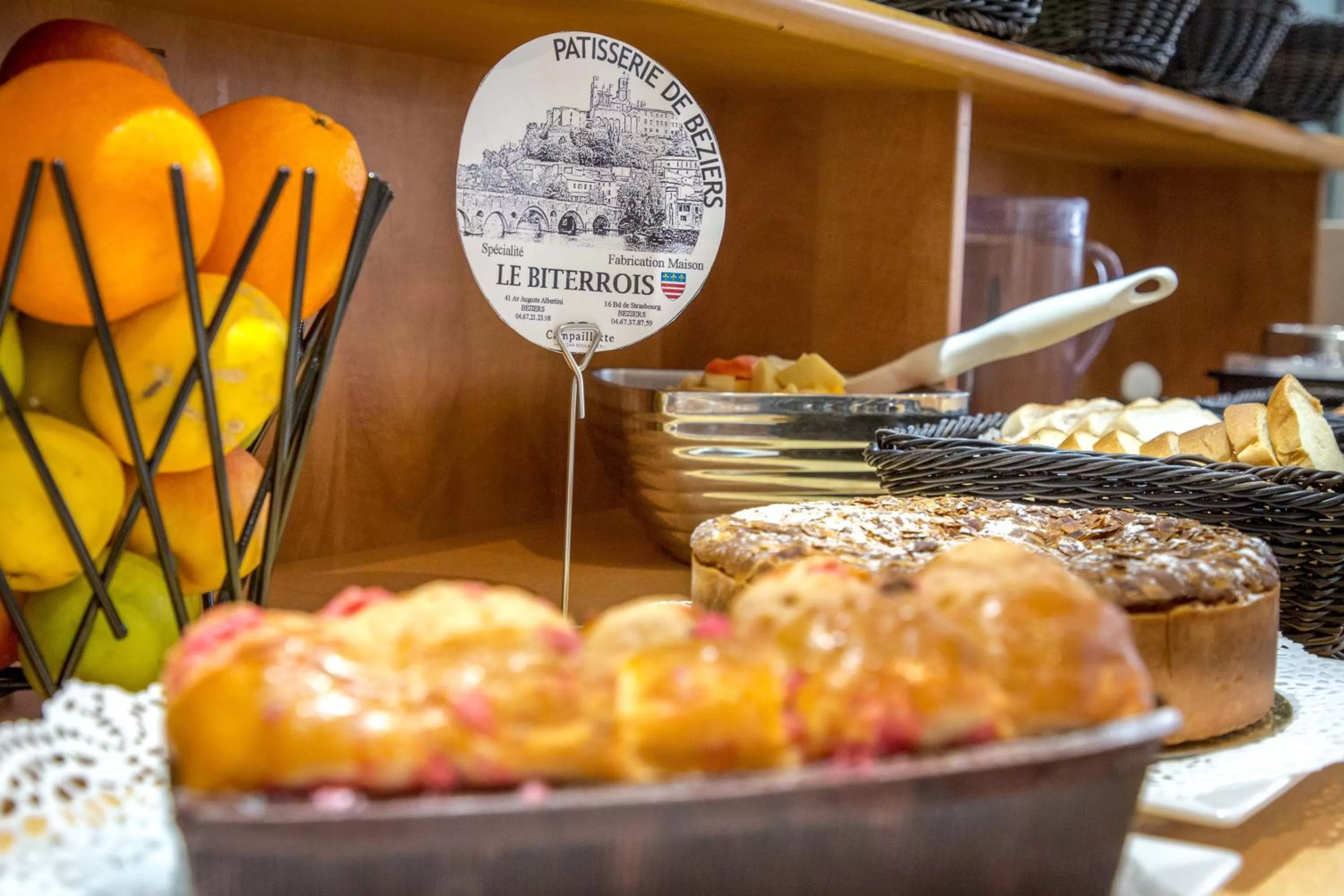 Buffet breakfast in ibis budget Béziers Centre Palais Congres