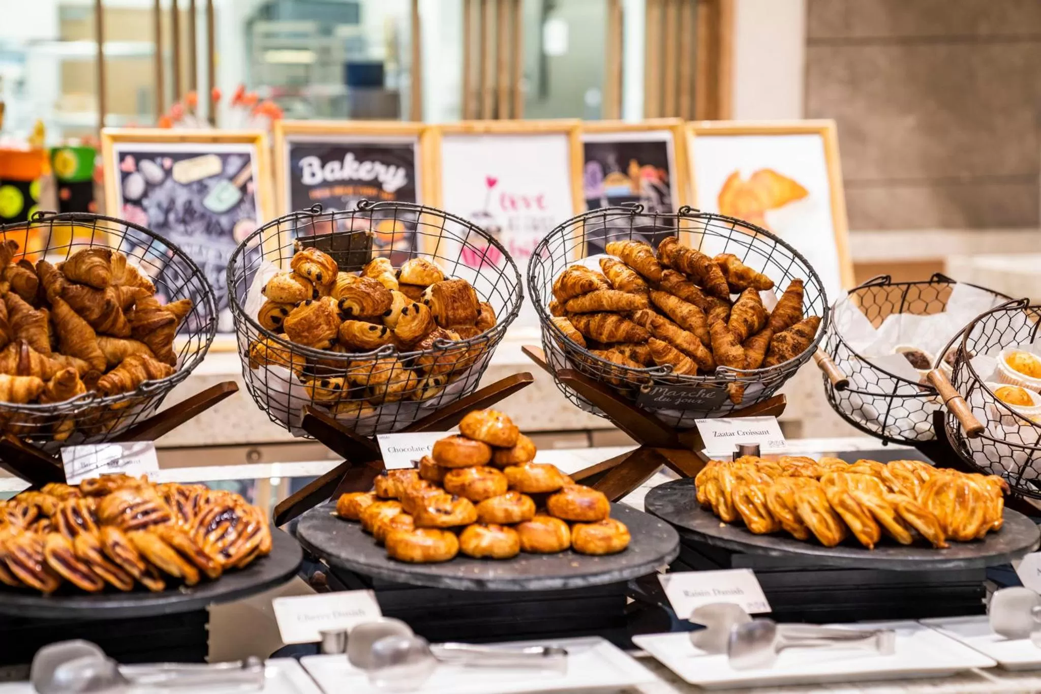 Restaurant/places to eat in InterContinental Fujairah Resort by IHG