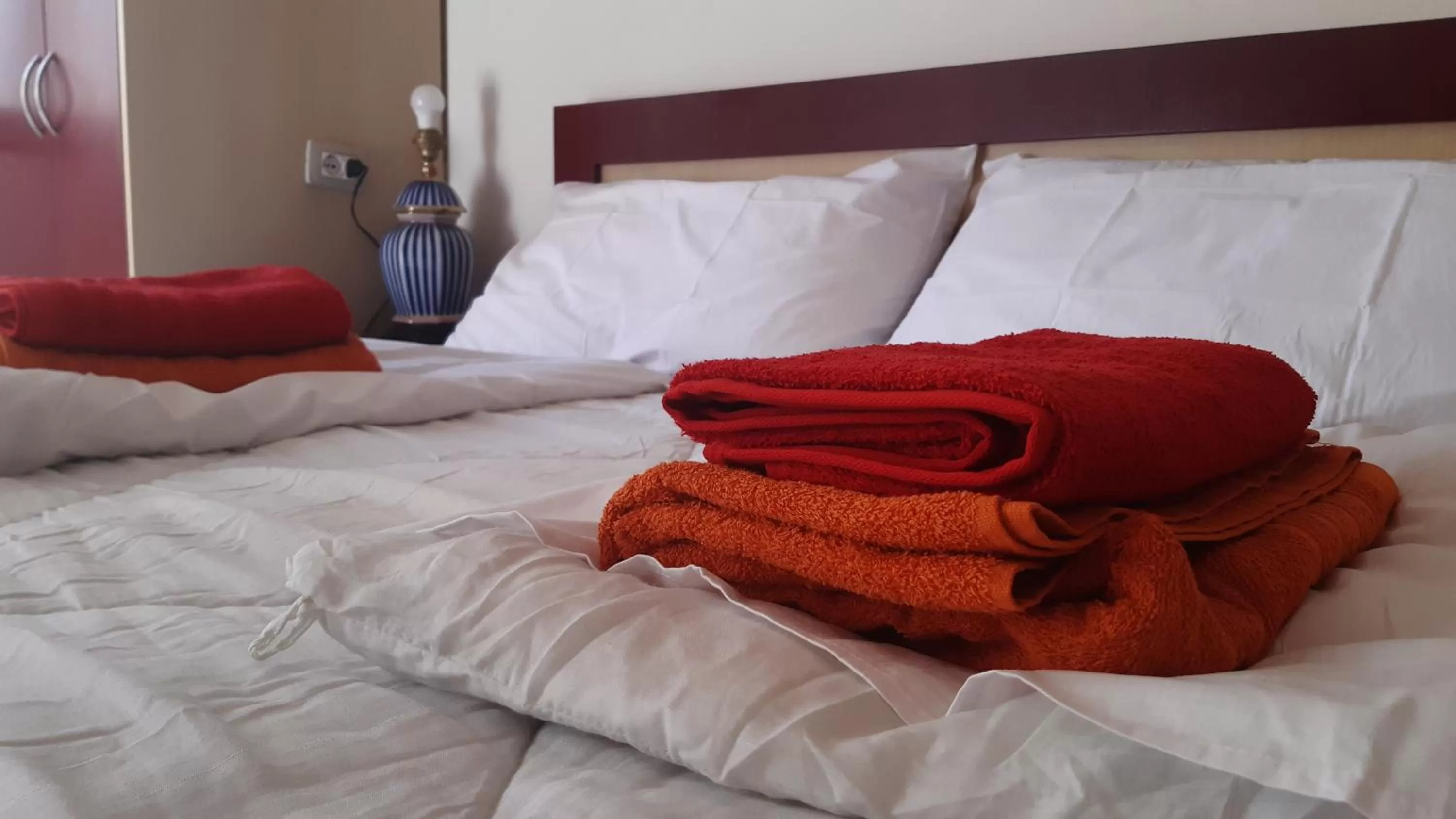 Bed in Home Sweet Home - Guest House