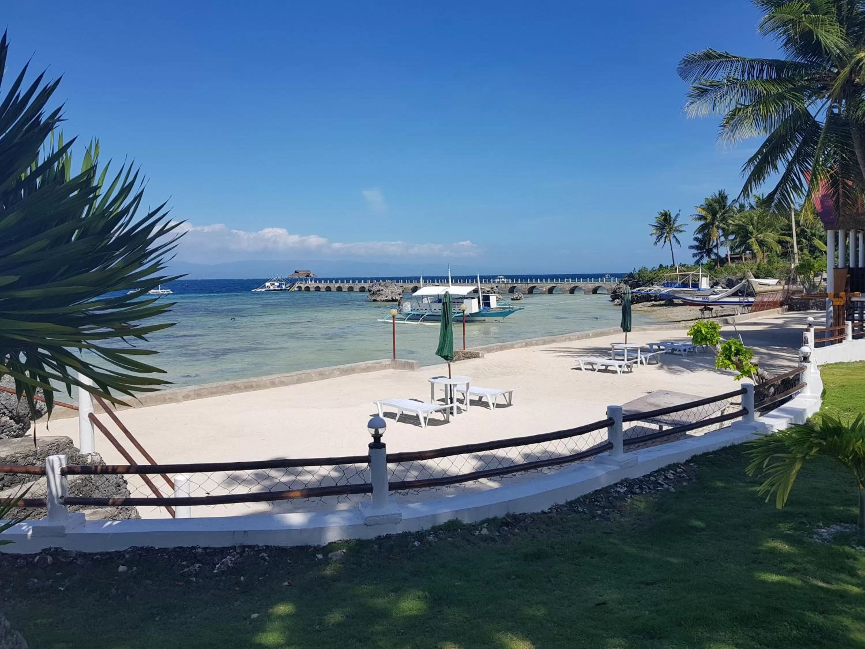 Beach in Tauig Beach Resort