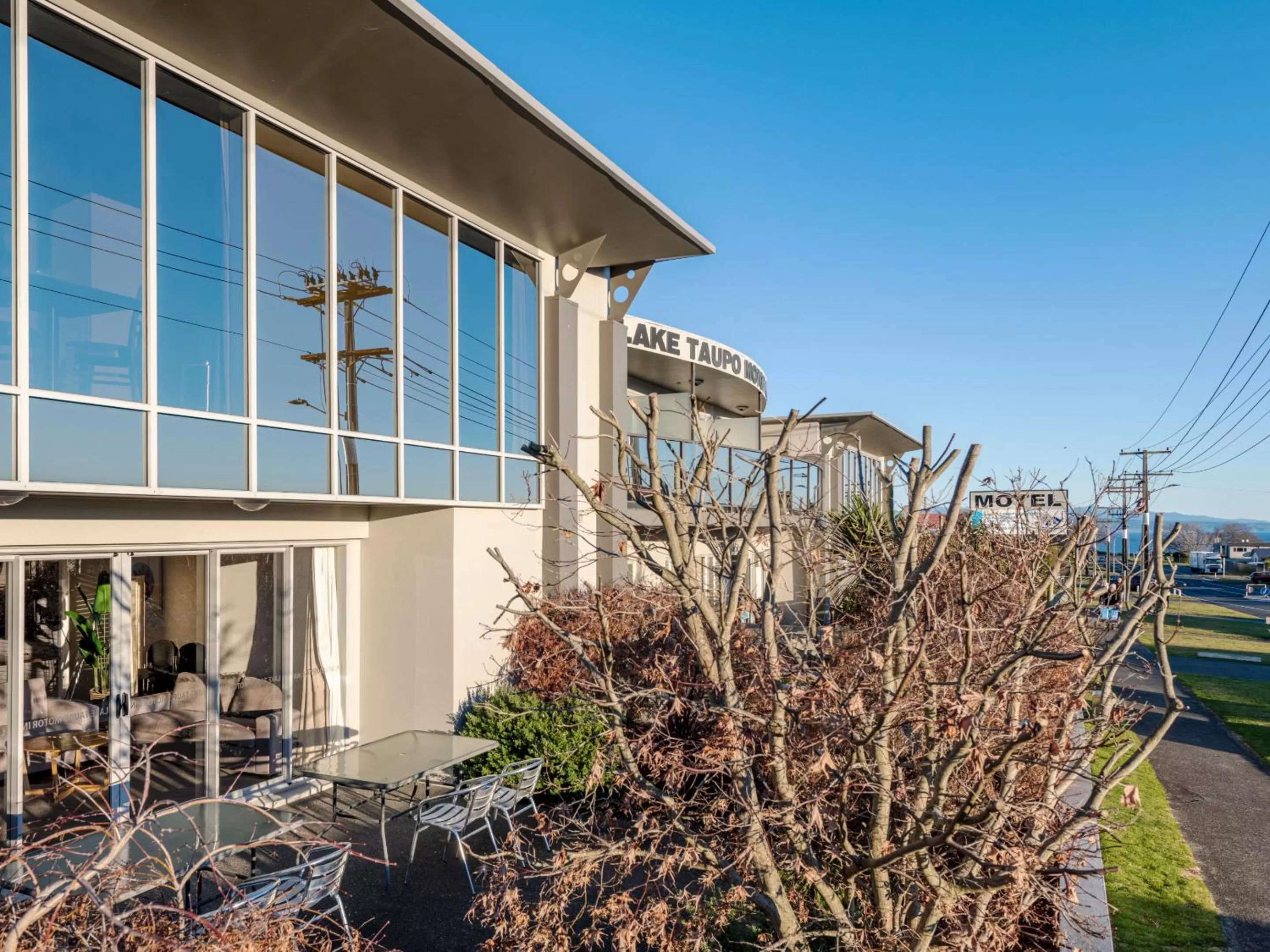 Property building in Lake Taupo Motor Inn