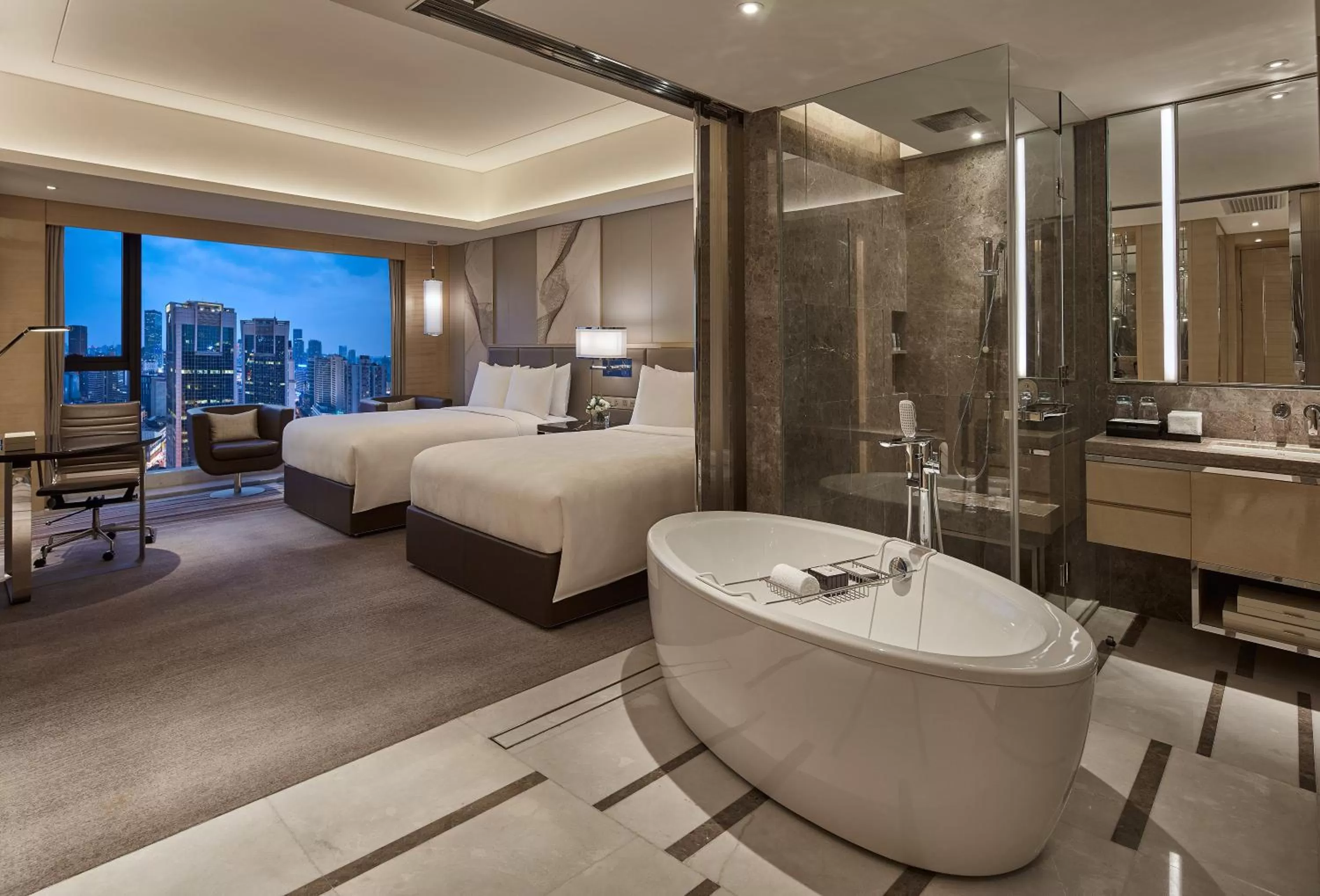 Photo of the whole room, Bed in JW Marriott Hotel Chengdu