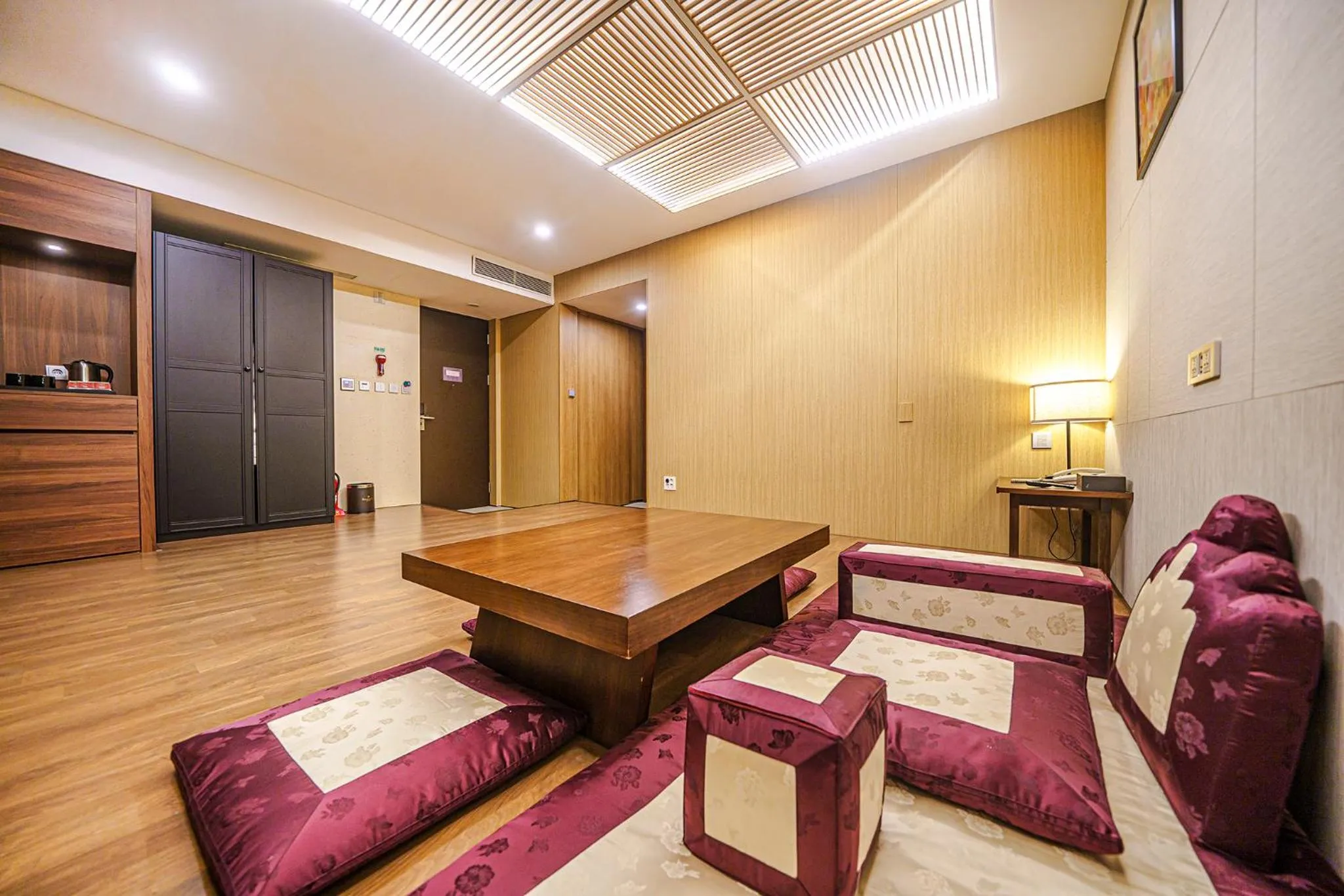 Corner Suite Ondol  in Ramada by Wyndham Incheon