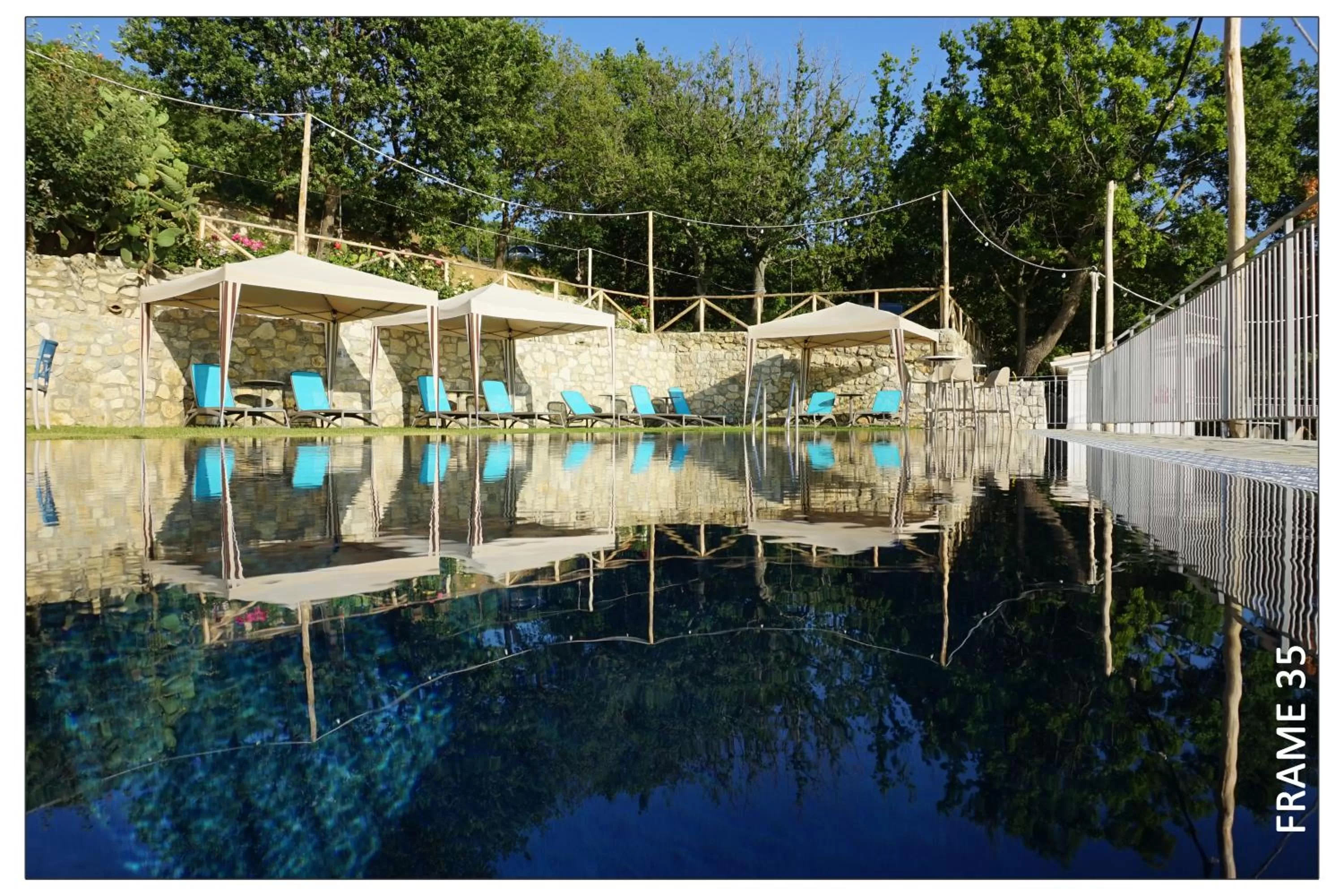 Swimming pool in Borgo Rosso di Sera - Resort Country Chic