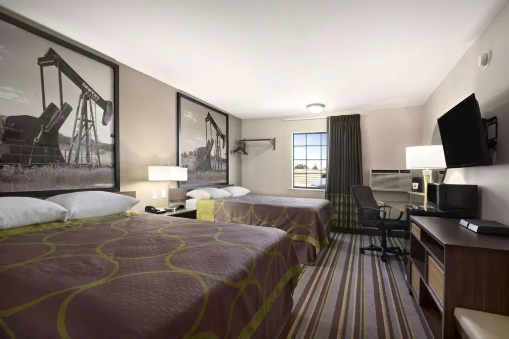 Bedroom, Bed in Super 8 by Wyndham Ardmore