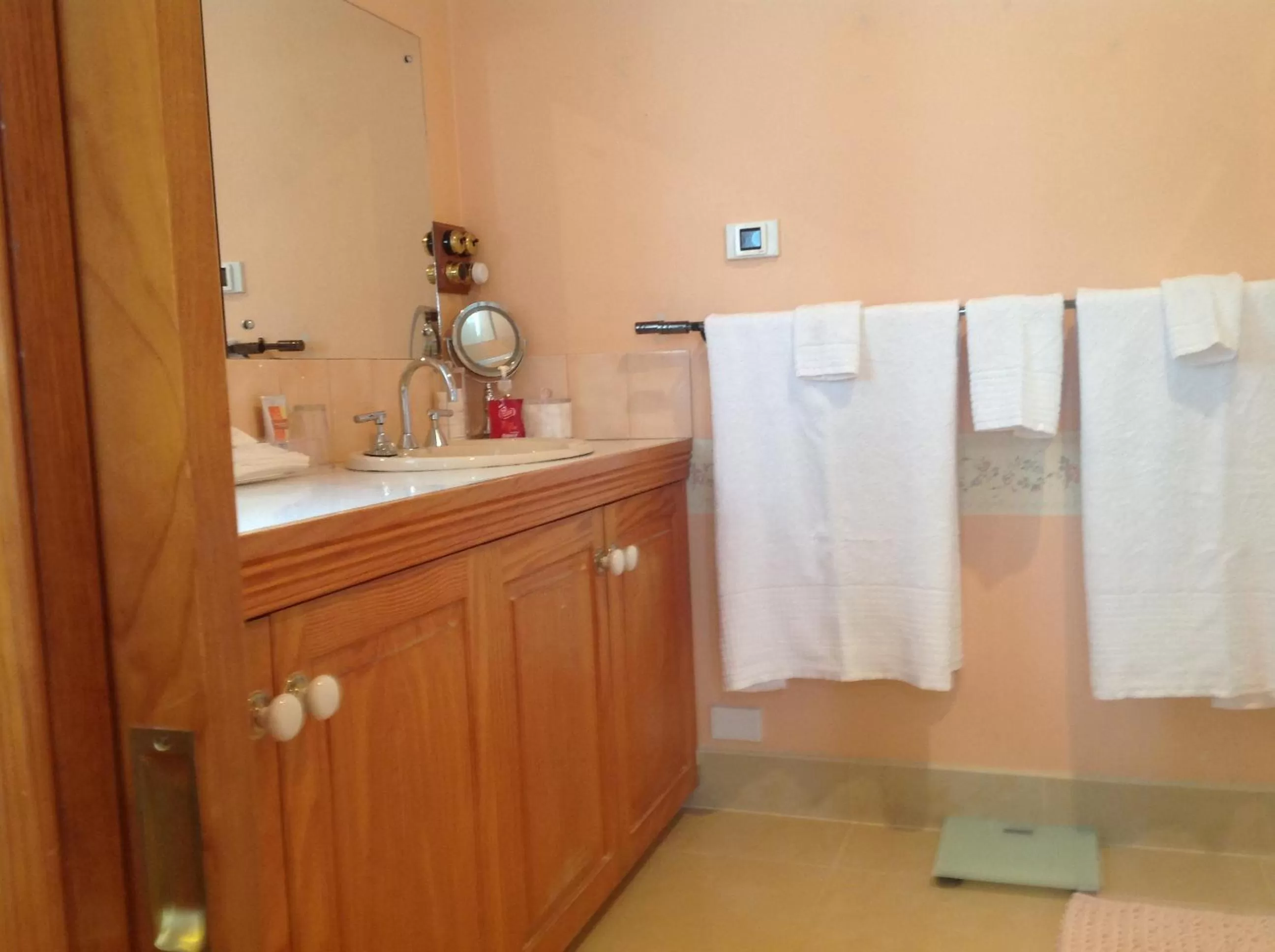 Bathroom in Stony Rise Cottage B&B