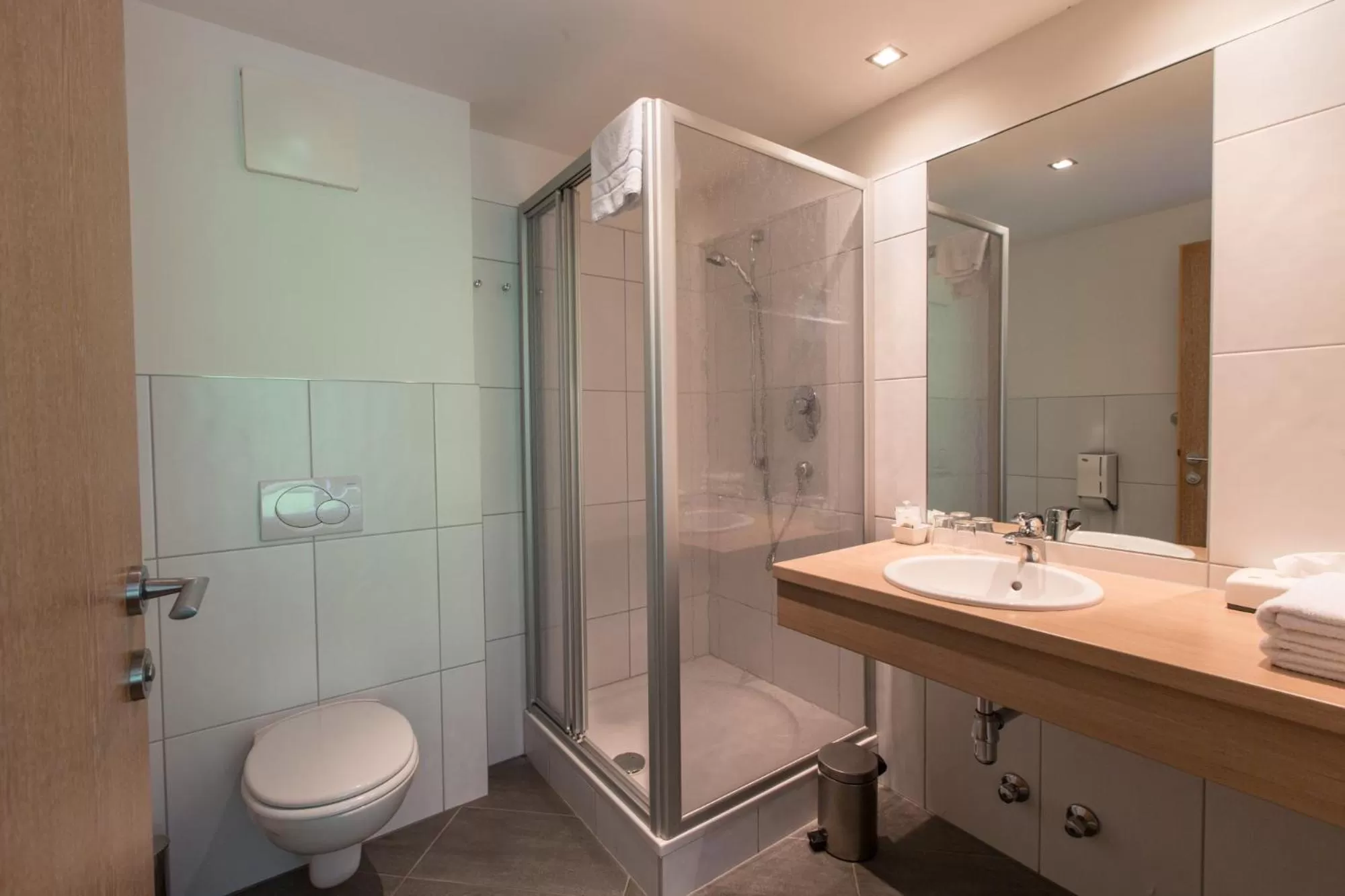 Shower in ACTIVE by Leitner's