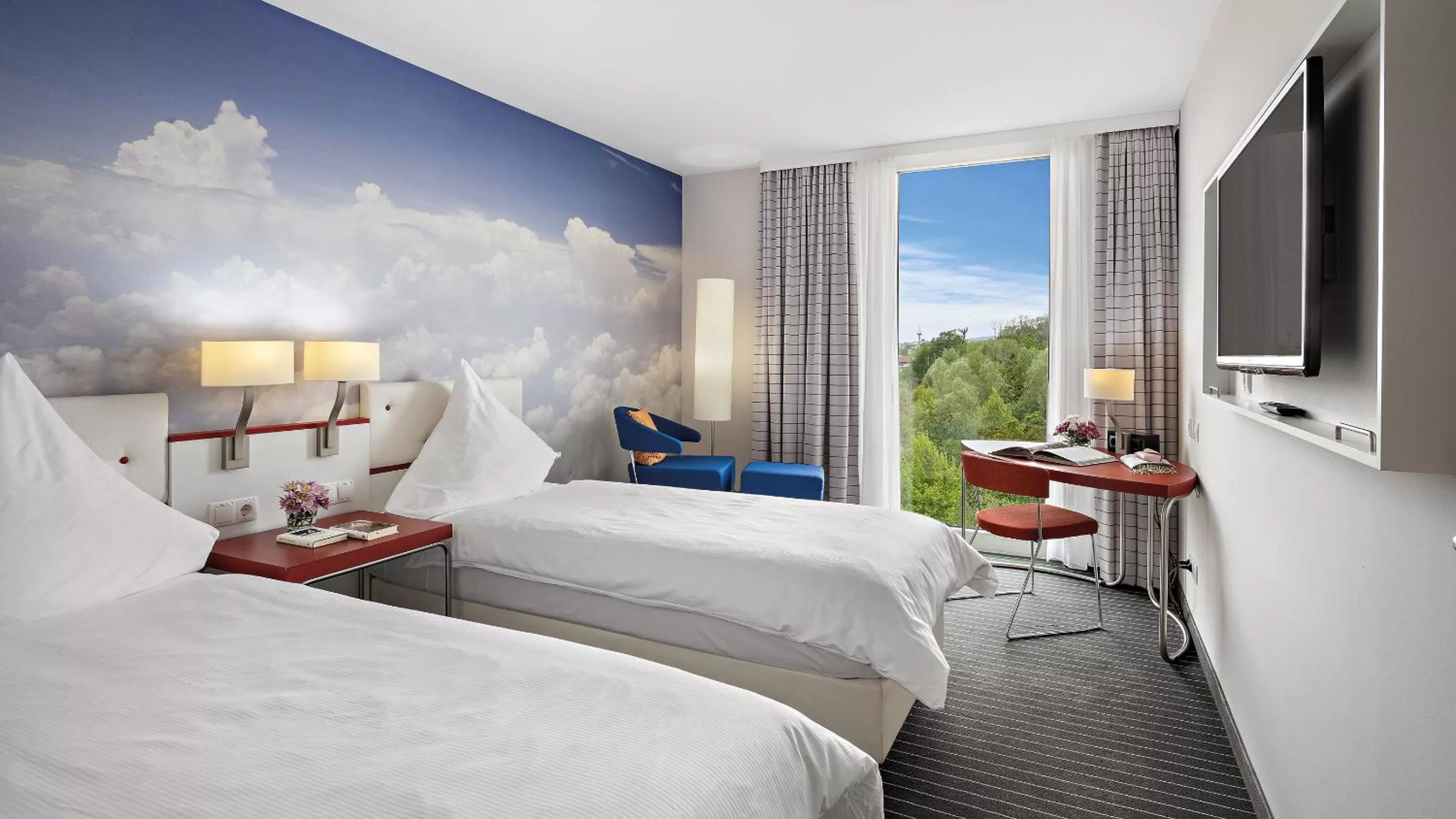 Photo of the whole room, Bed in Styles Hotel Friedrichshafen