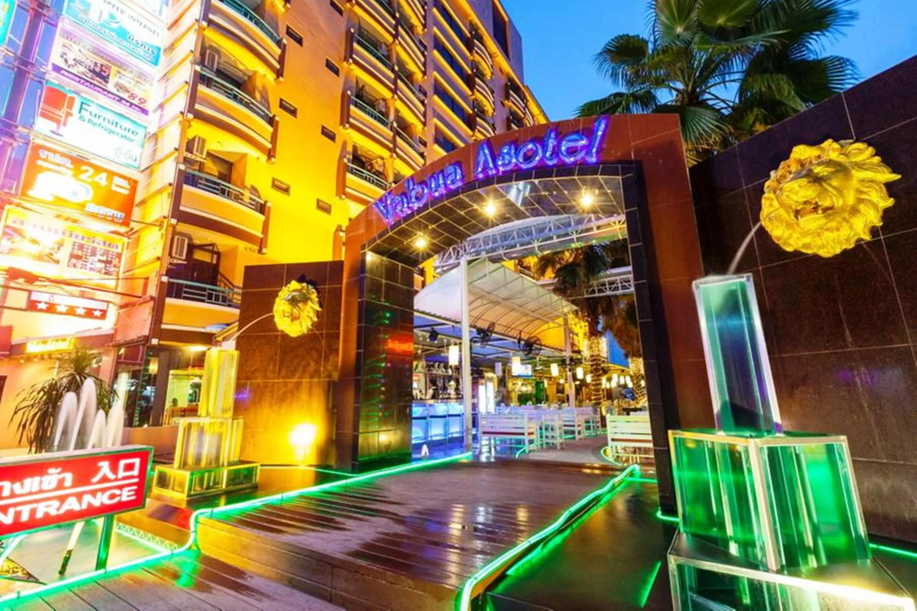 Facade/entrance in Vabua Asotel Bangkok
