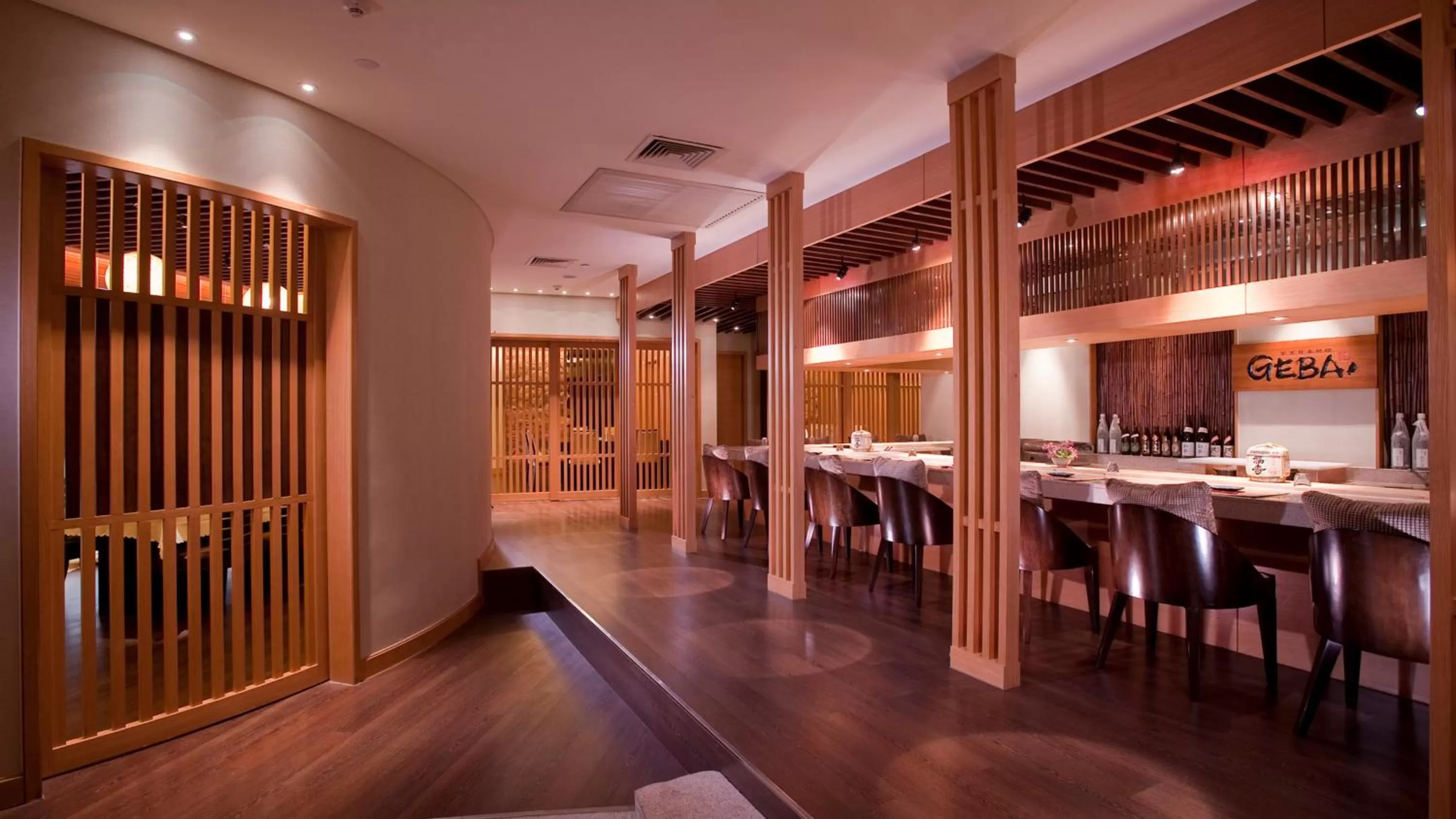 Restaurant/places to eat in Holiday Inn Tianjin Riverside by IHG