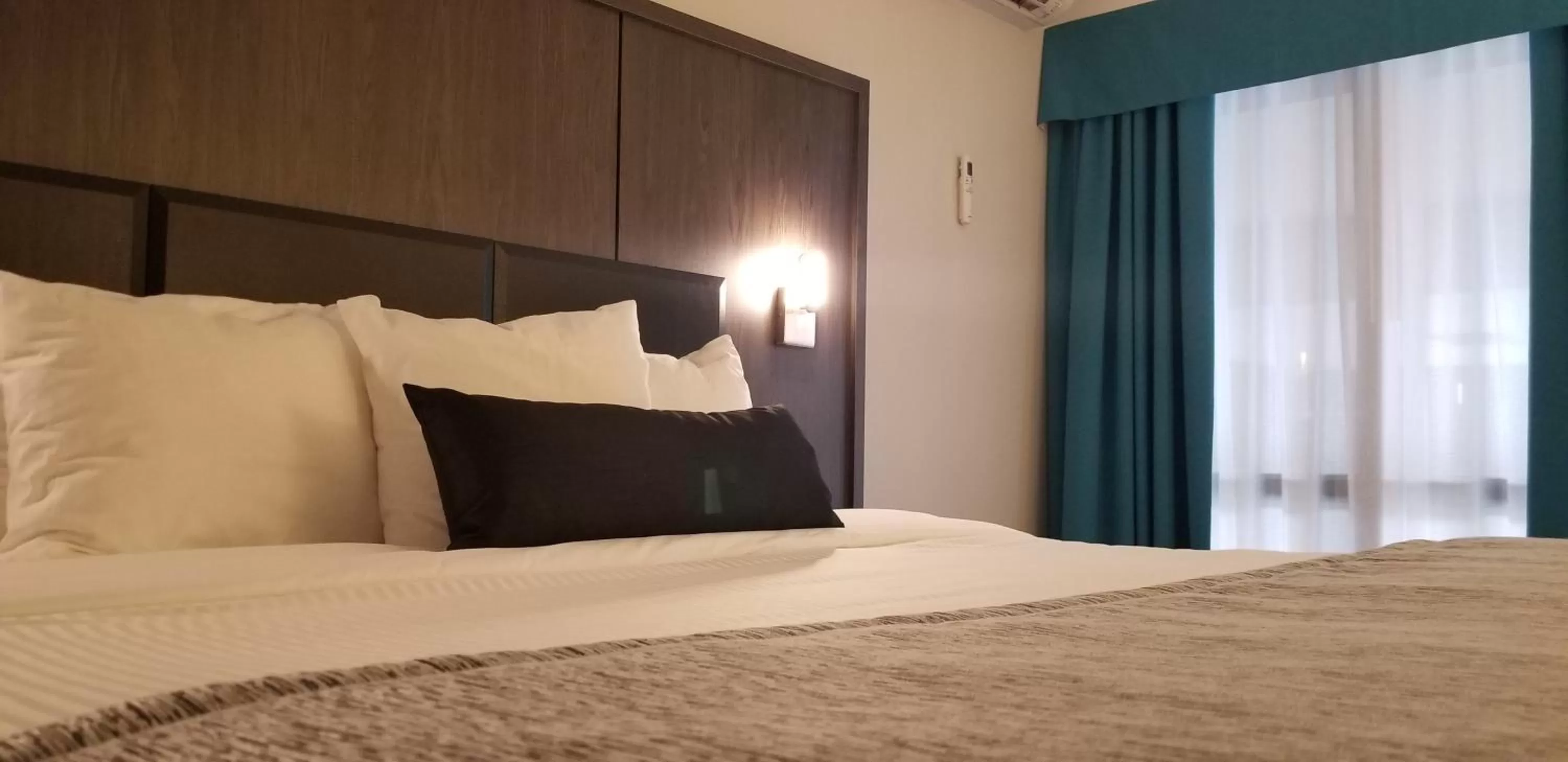 Photo of the whole room, Bed in Best Western Laval-Montreal & Conference Centre