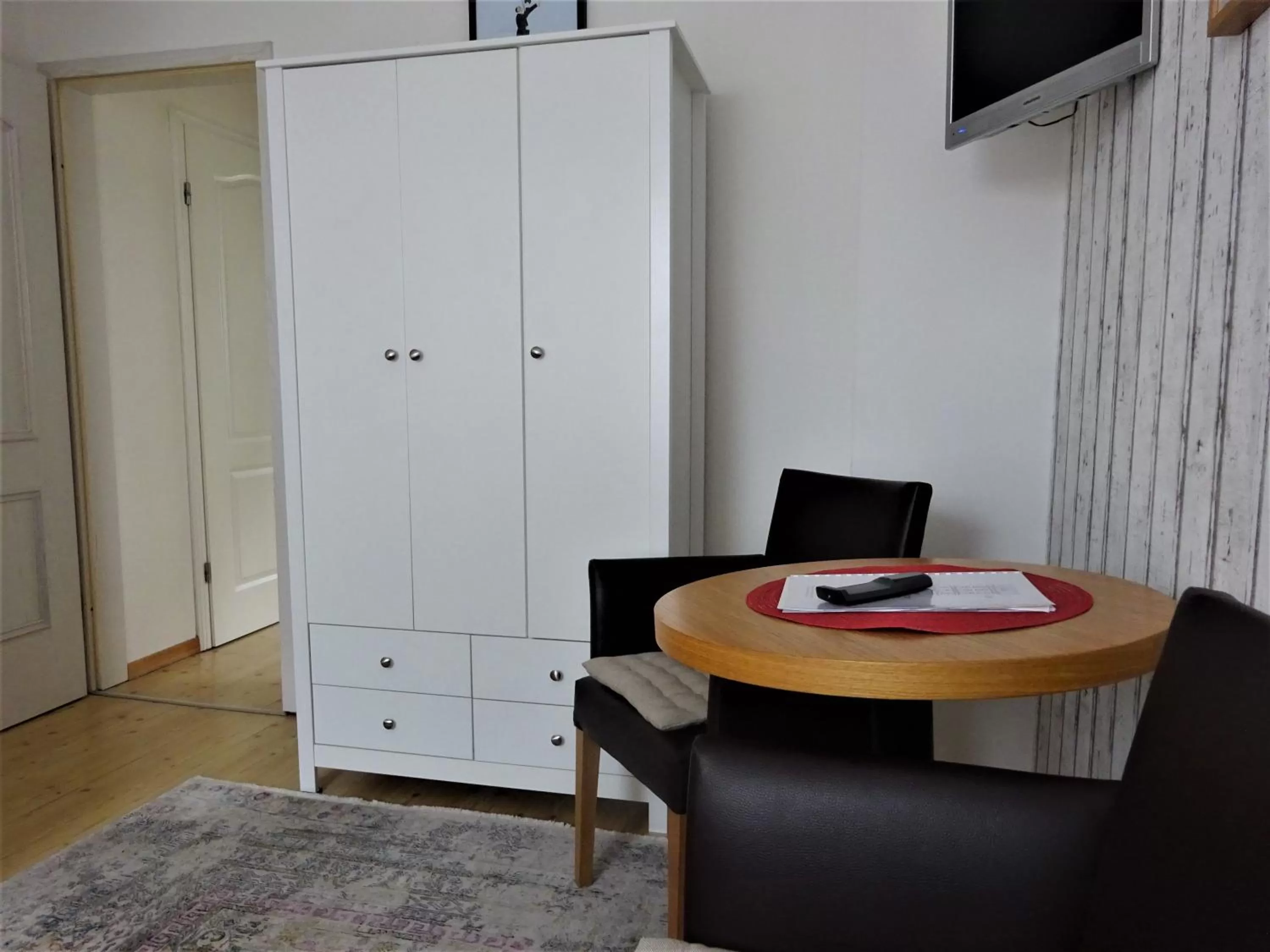 TV and multimedia in Hotel Pension Zur Fährbrücke