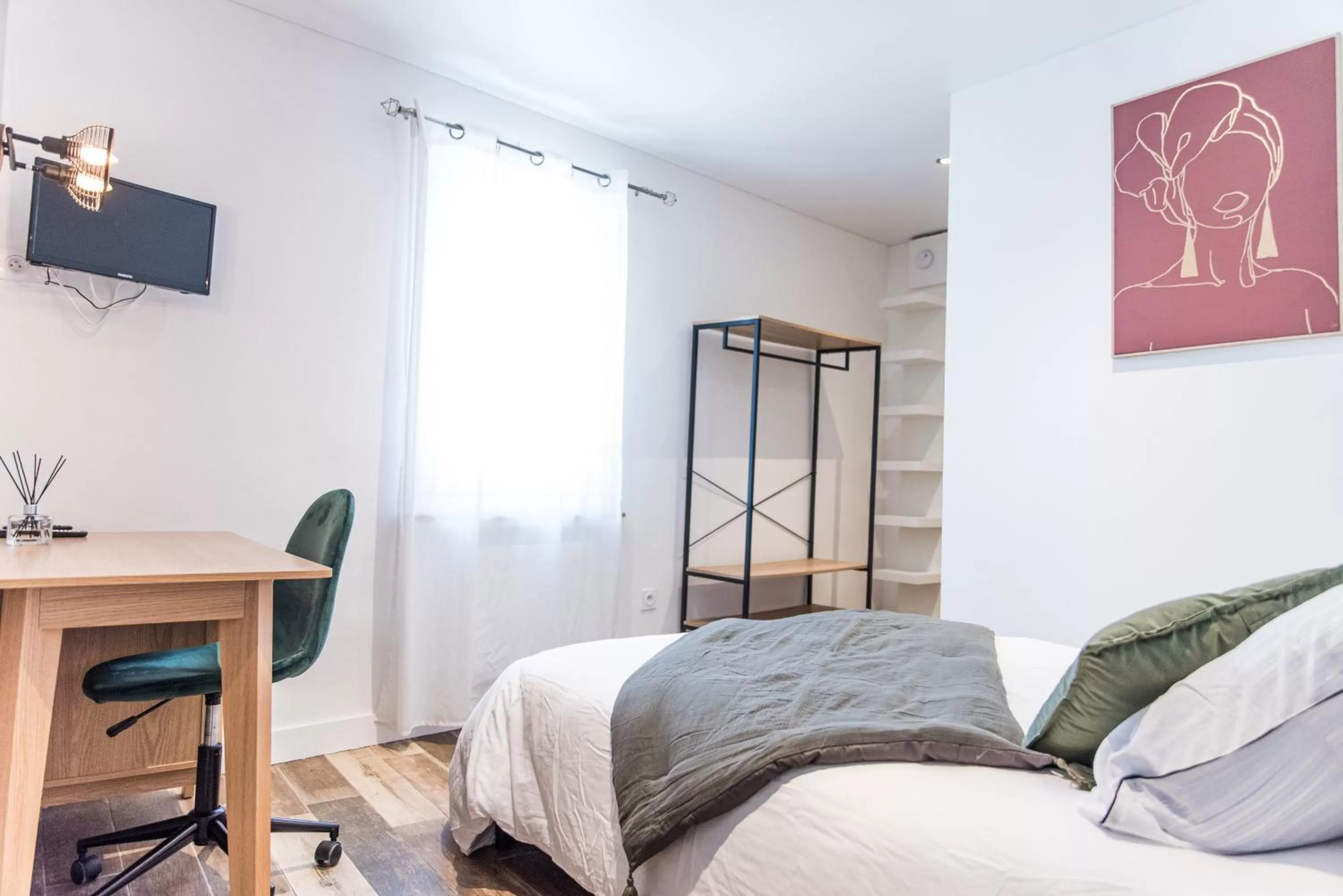 Bed in **Auberge de l'Aude**