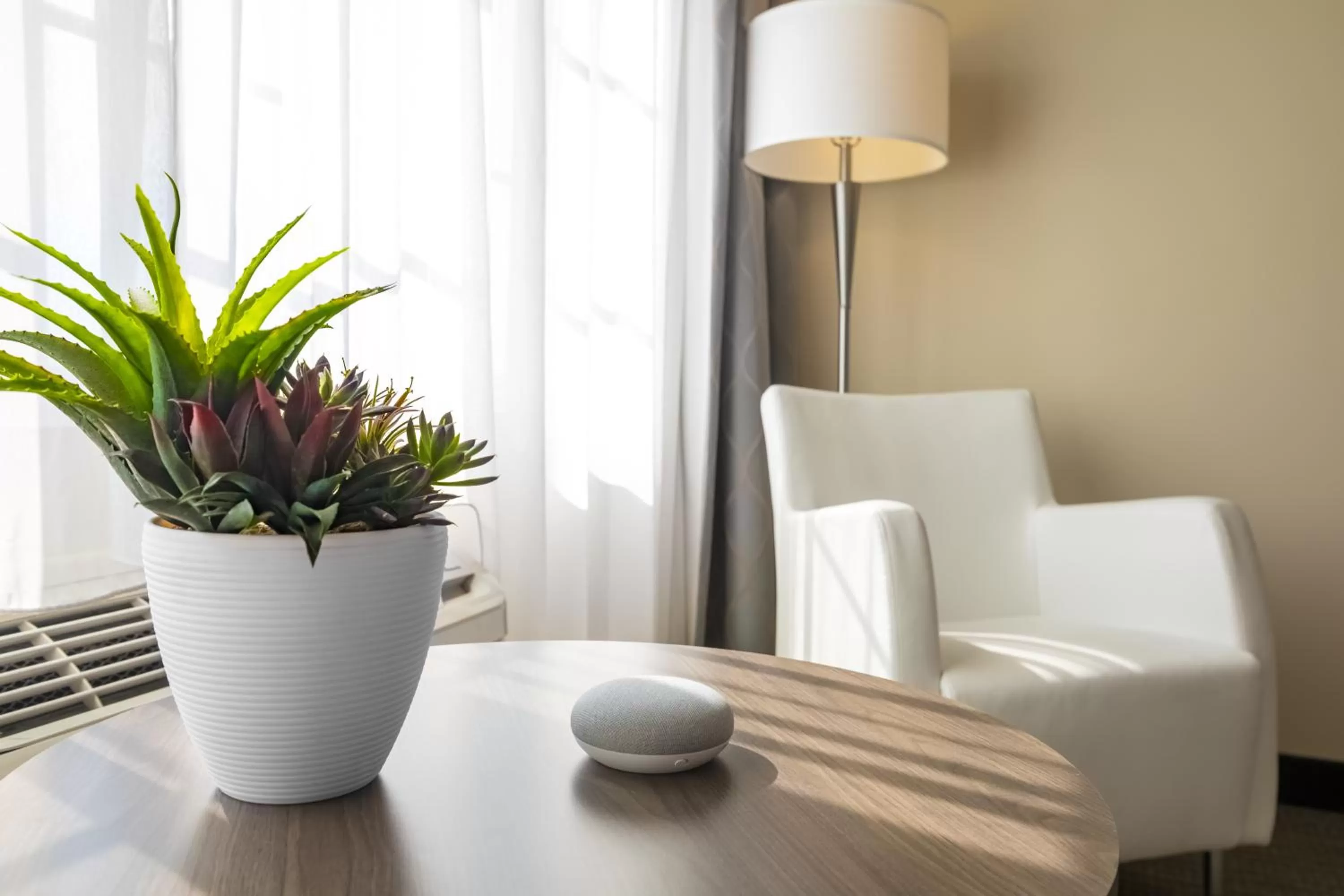 Seating area in Imperia Hôtel et Suites Terrebonne