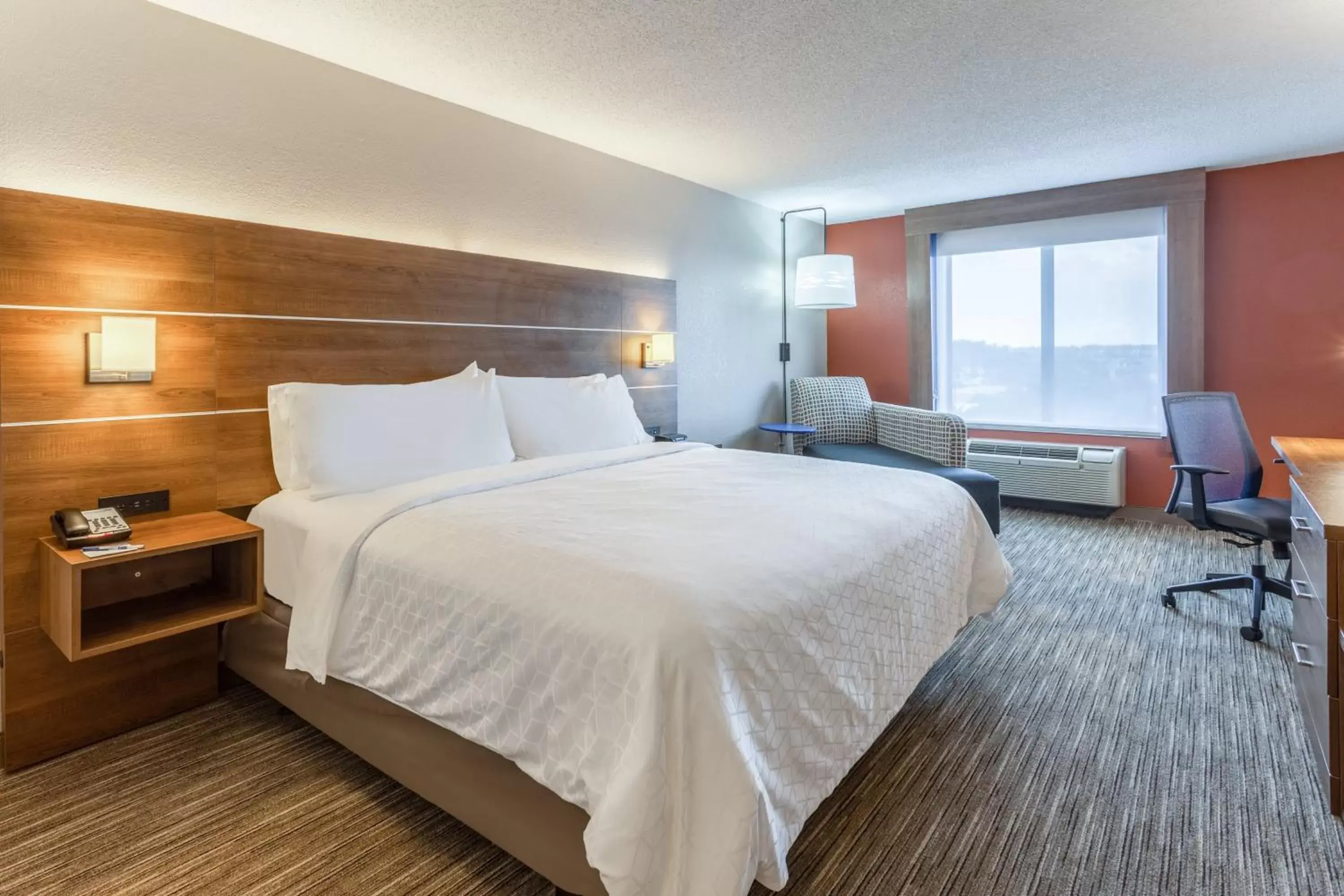 King Room - Mobility Access/Hearing Accessible in Holiday Inn Express & Suites O'Fallon-Shiloh by IHG King Room - Mobility Access/Hearing Accessible in Holiday Inn Express & Suites O'Fallon-Shiloh by IHG