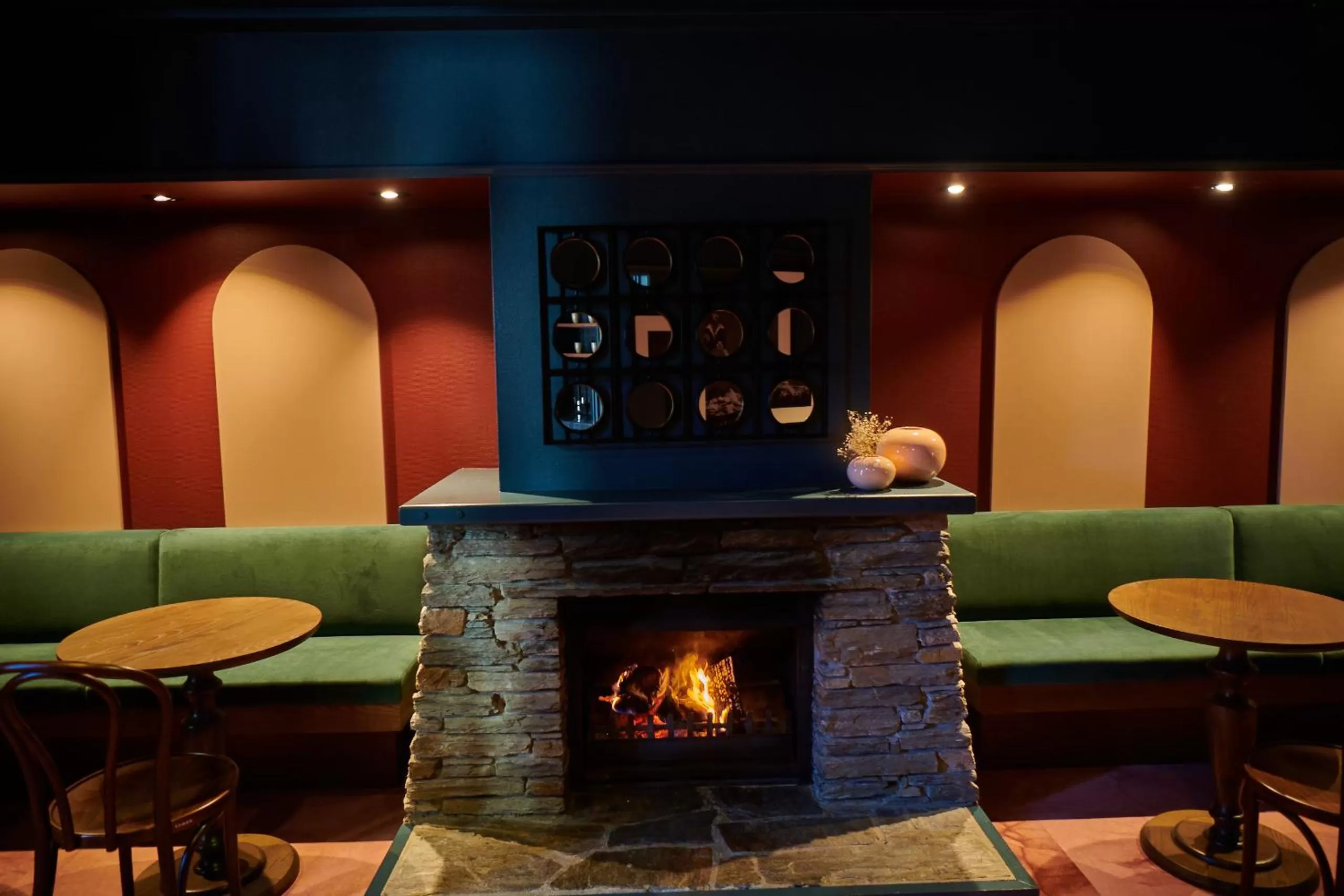 Lounge or bar in The Central Hotel Queenstown, A Naumi Chapter