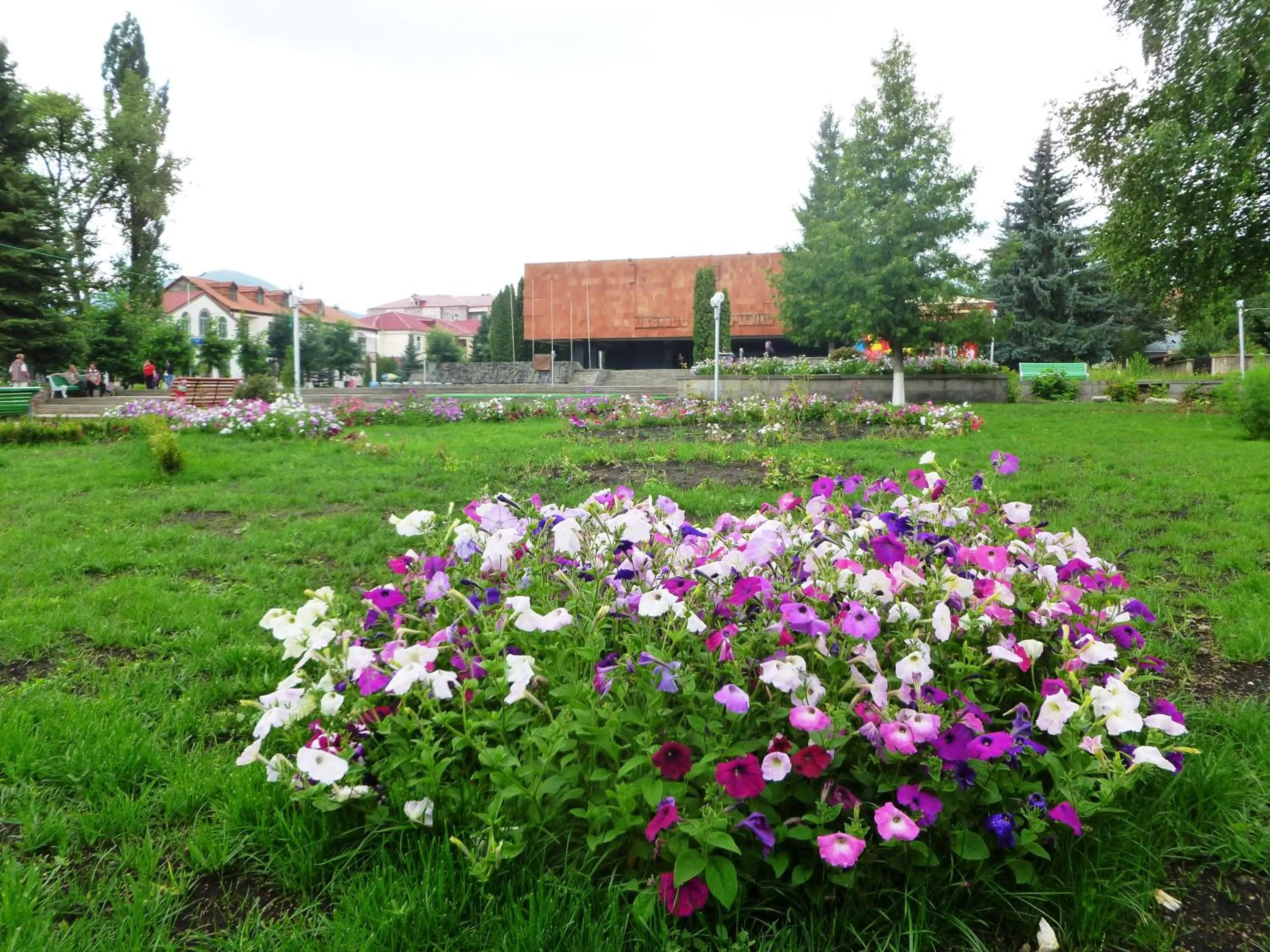 Nearby landmark, Garden in Ruzanna's Bed & Breakfast